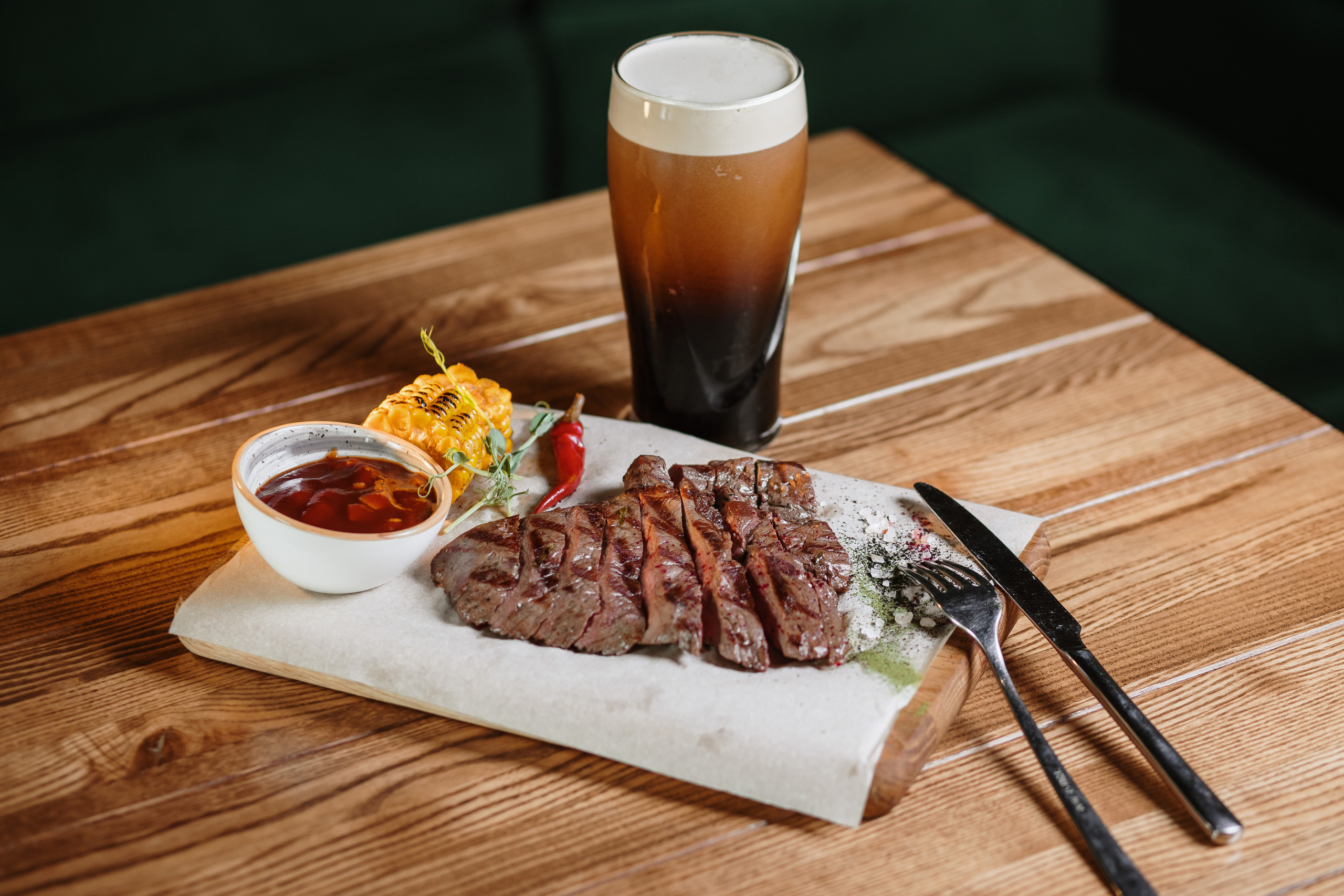 Зйомка меню. Весільний фотограф у Львові Мирон Роксоляна