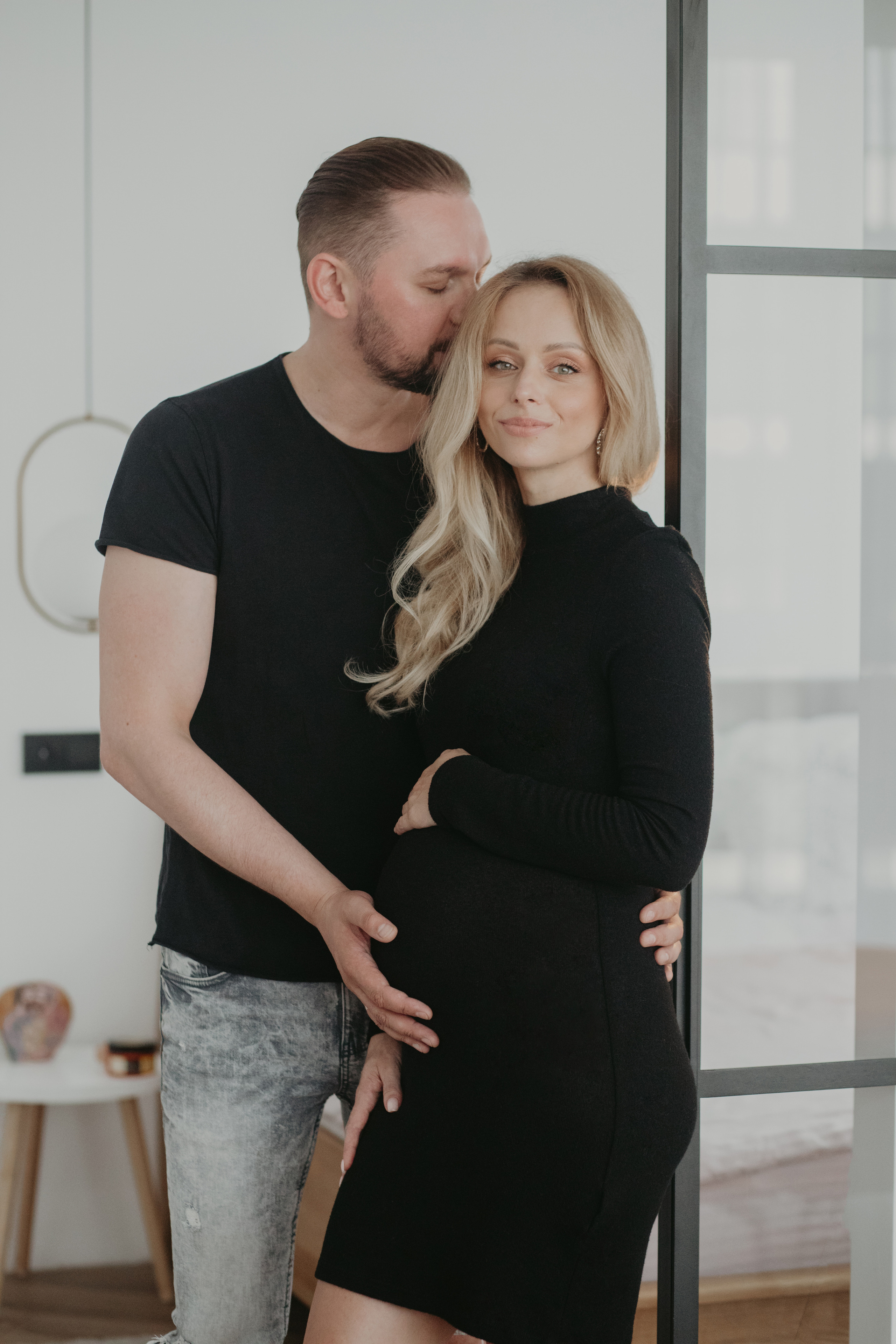 Домашня зйомка вагітності. Весільний фотограф у Львові Мирон Роксоляна