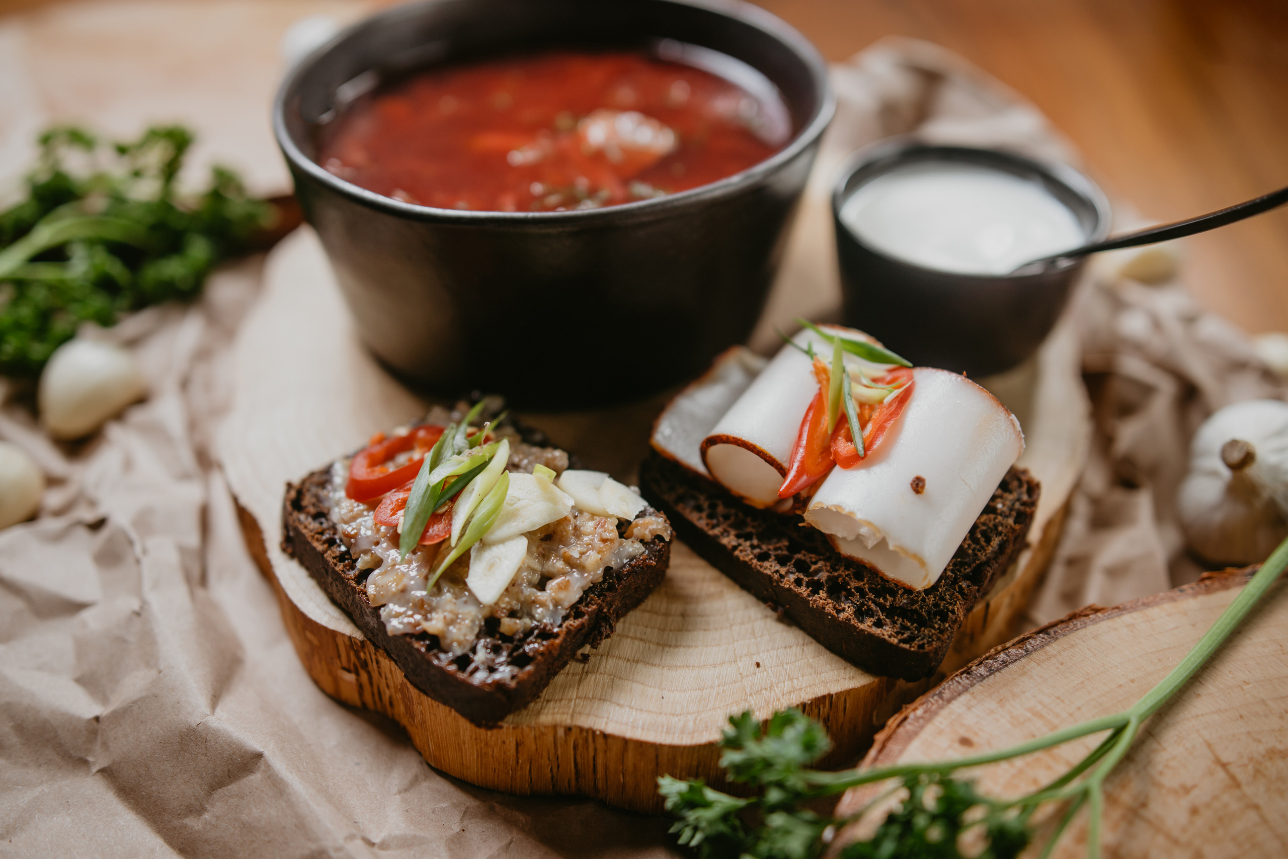 Зйомка меню для ресторану. Весільний фотограф у Львові Мирон Роксоляна