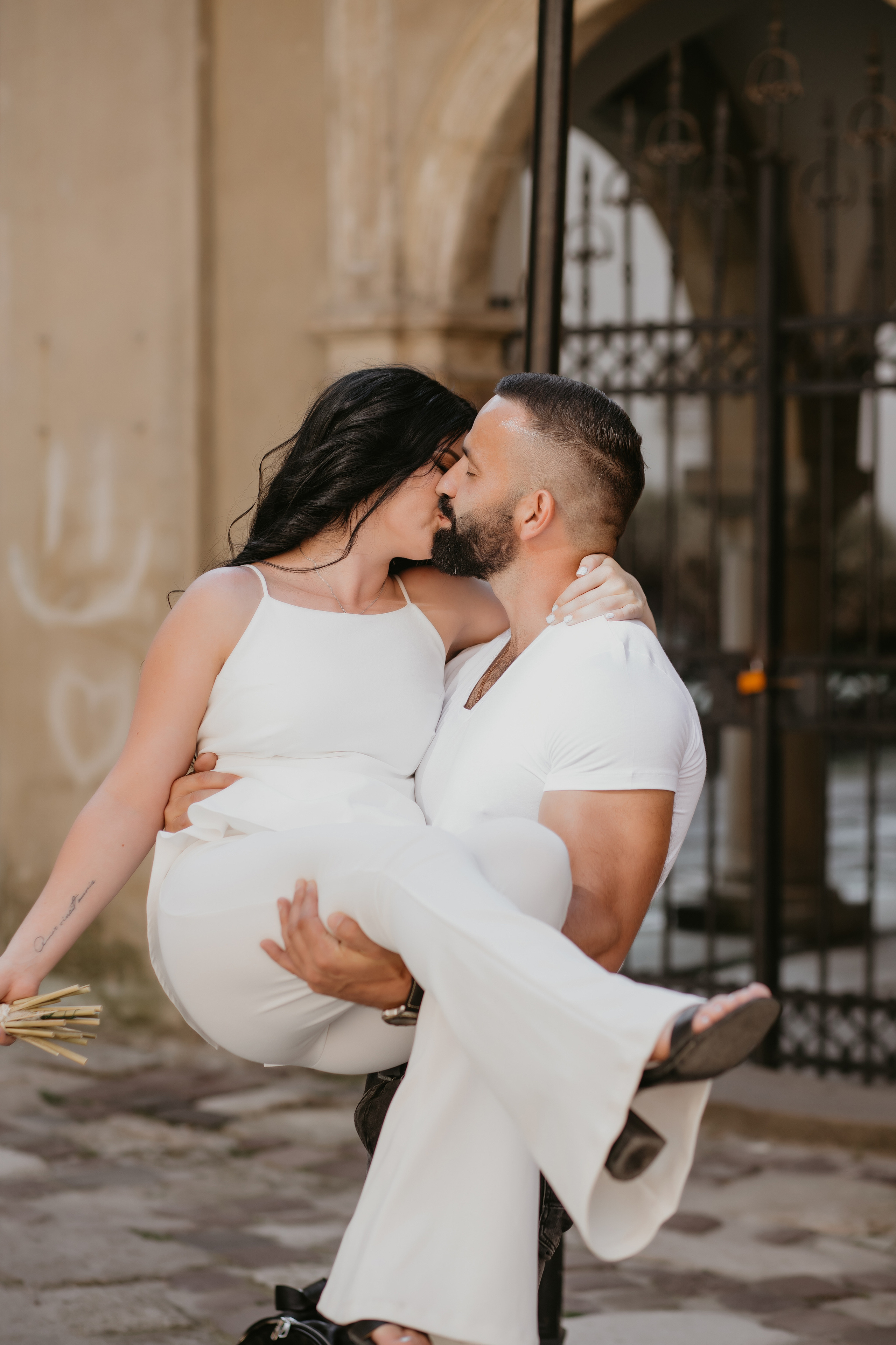 Розпис Леонід і Соломія. Весільний фотограф у Львові Мирон Роксоляна