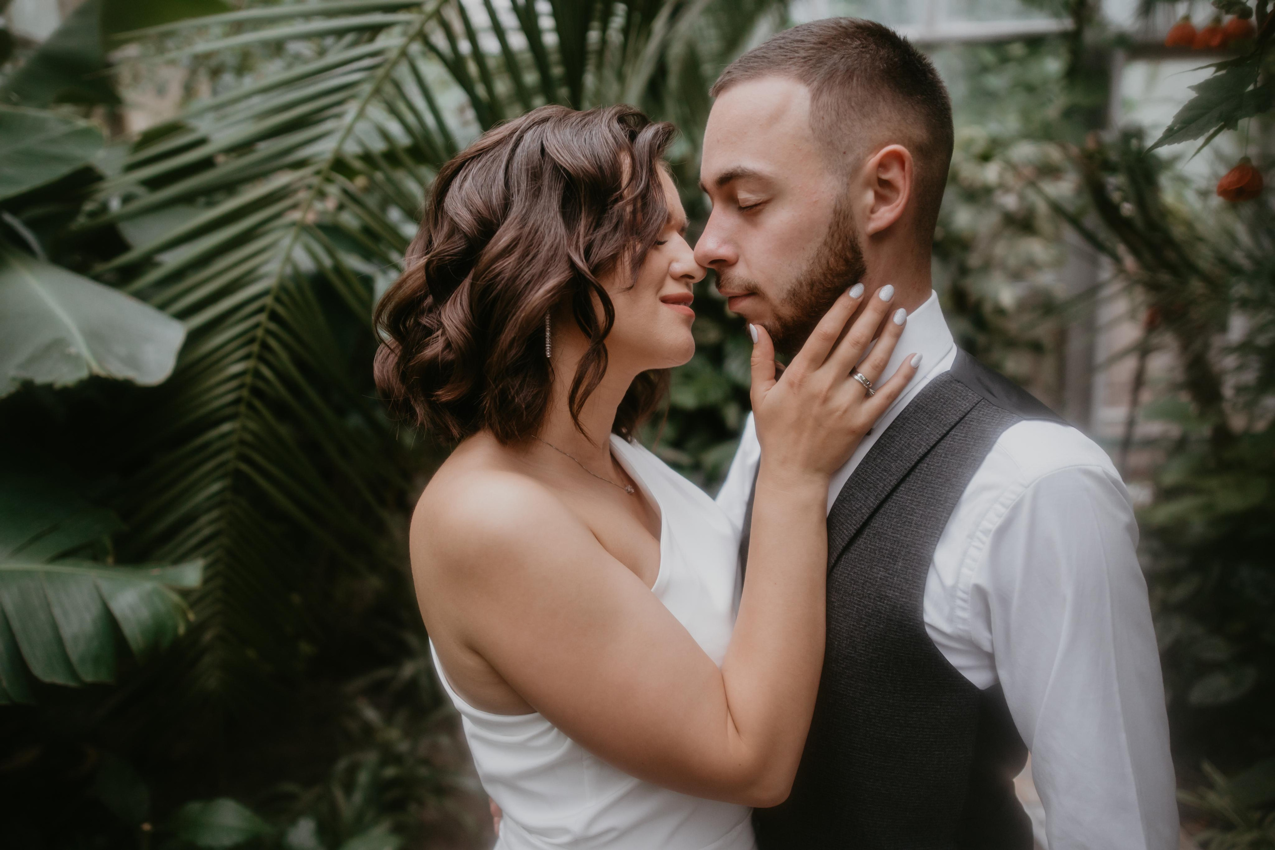 Розпис Уляна і Олег. Весільний фотограф у Львові Мирон Роксоляна