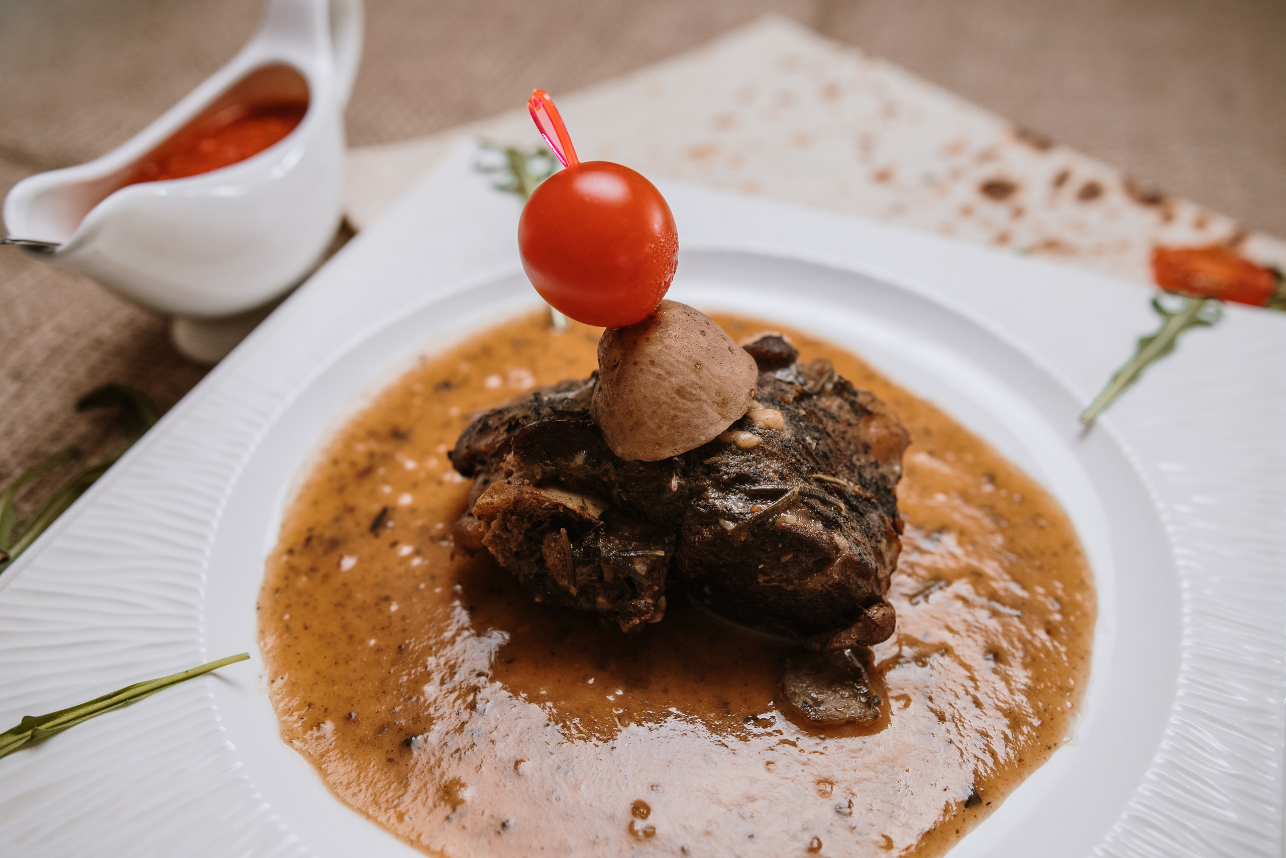 Зйомка для меню ресторану. Весільний фотограф у Львові Мирон Роксоляна