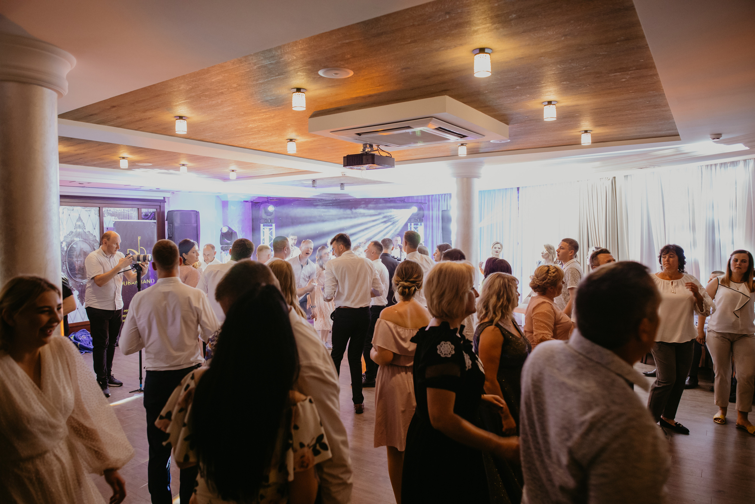 Весільний день Катерини та Володимира. Весільний фотограф у Львові Мирон Роксоляна