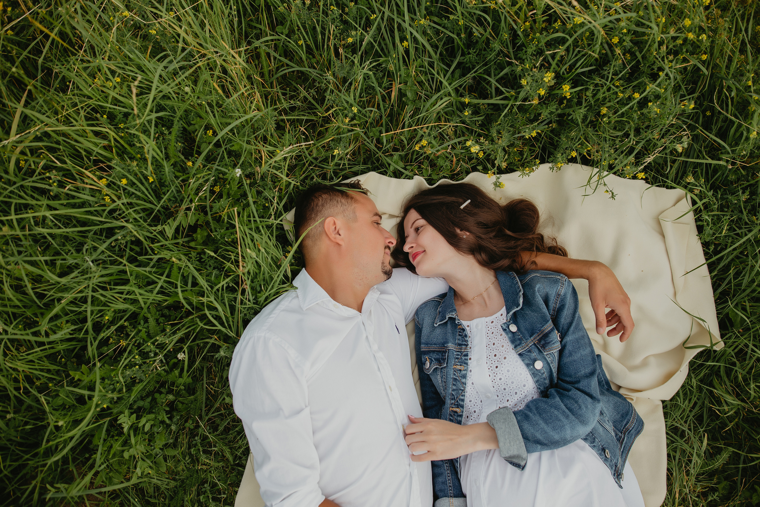 Зйомка вагітності на горі. Весільний фотограф у Львові Мирон Роксоляна