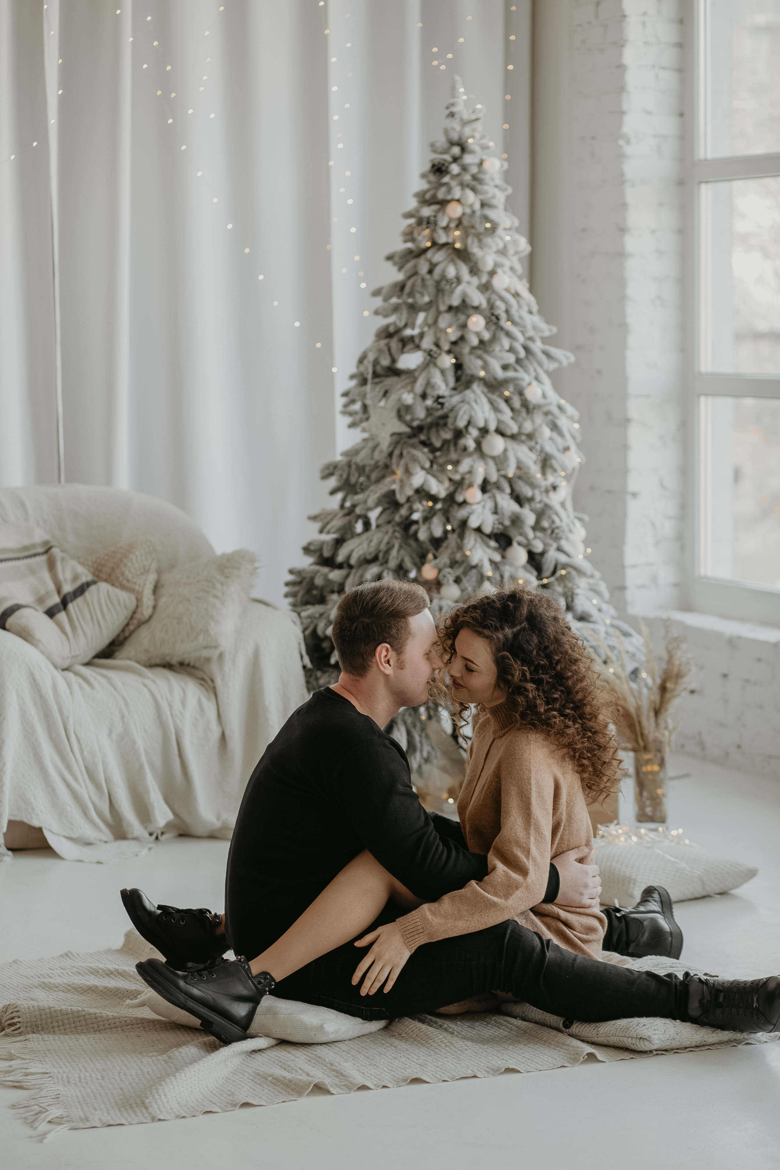 Новорічна зйомка Марта та Андрій. Весільний фотограф у Львові Мирон Роксоляна