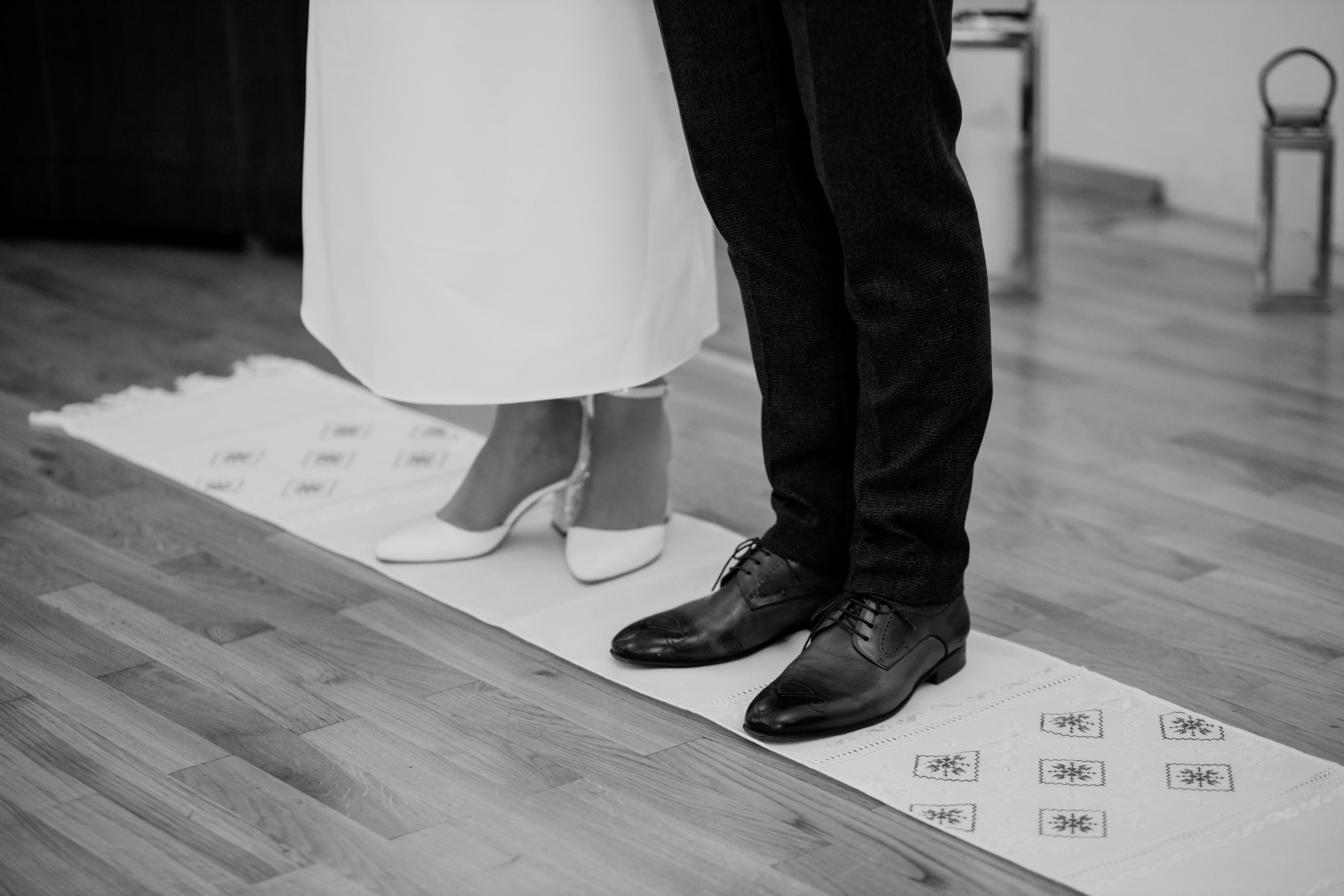 Розпис Уляна і Олег. Весільний фотограф у Львові Мирон Роксоляна