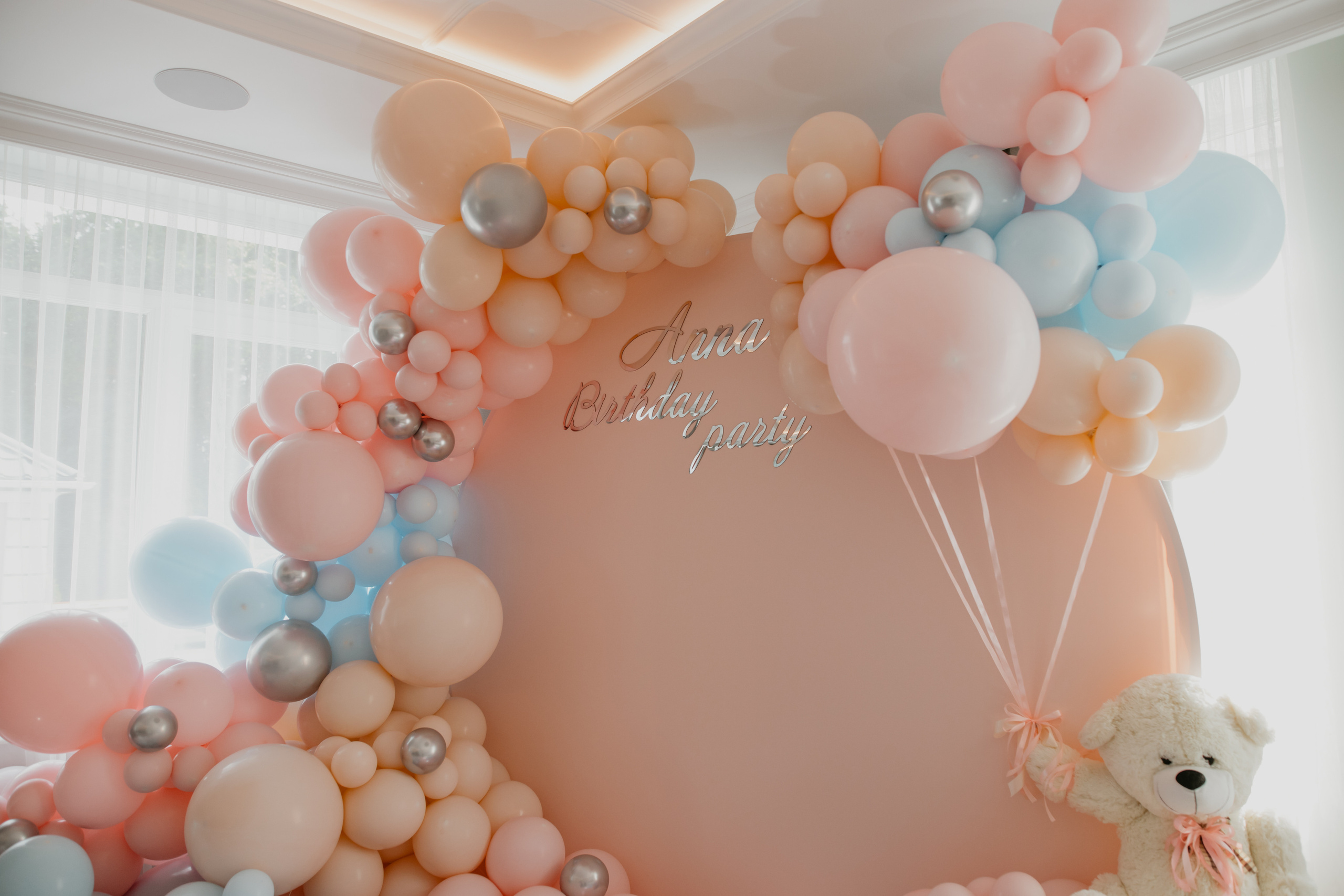 День народження Анна 1 рочок. Весільний фотограф у Львові Мирон Роксоляна