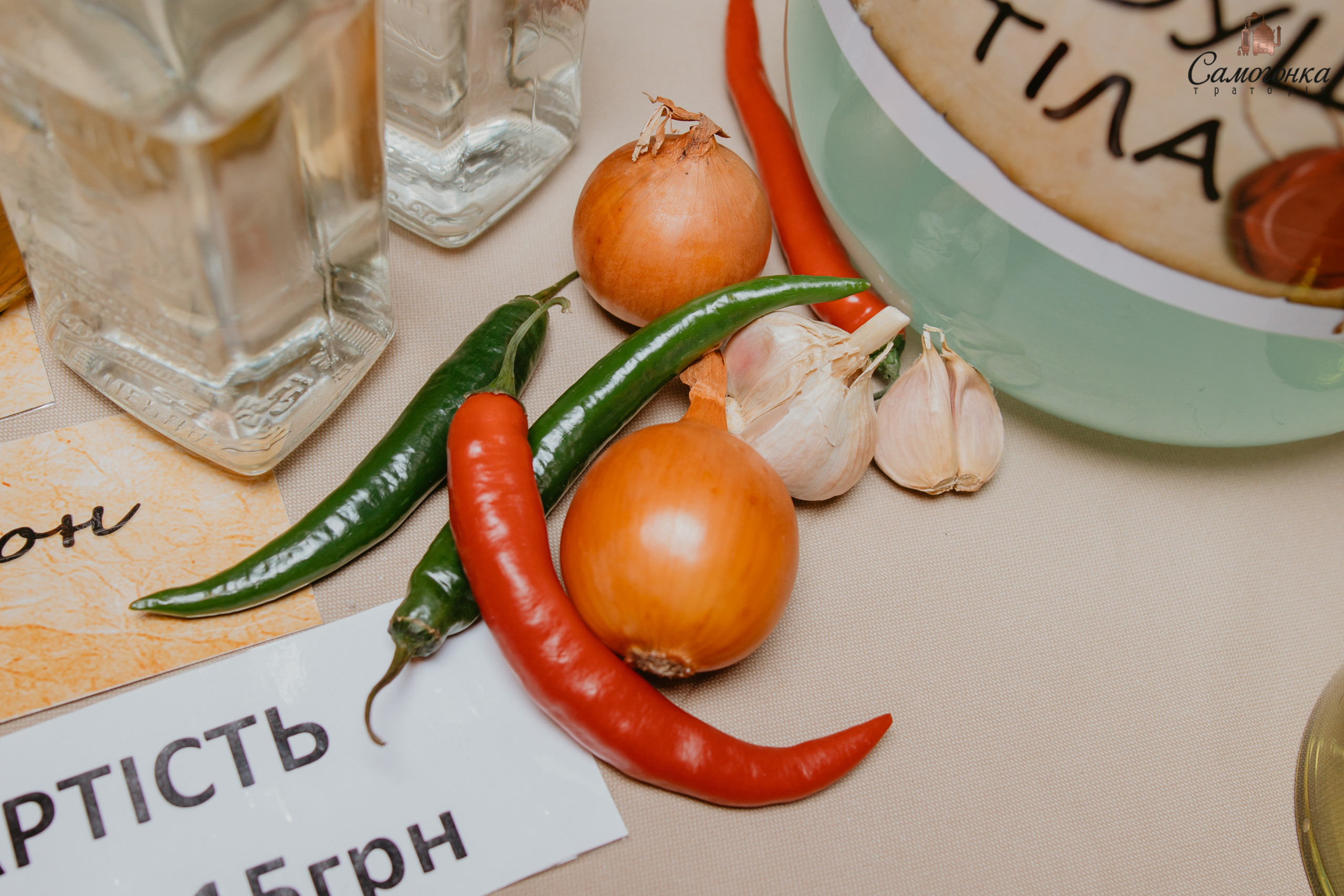 Репортаж із фестивалю самогонки. Весільний фотограф у Львові Мирон Роксоляна