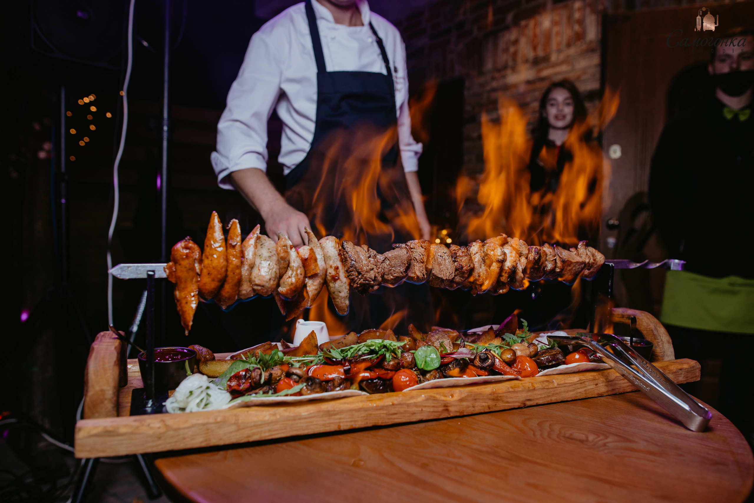 Репортаж із фестивалю самогонки. Весільний фотограф у Львові Мирон Роксоляна