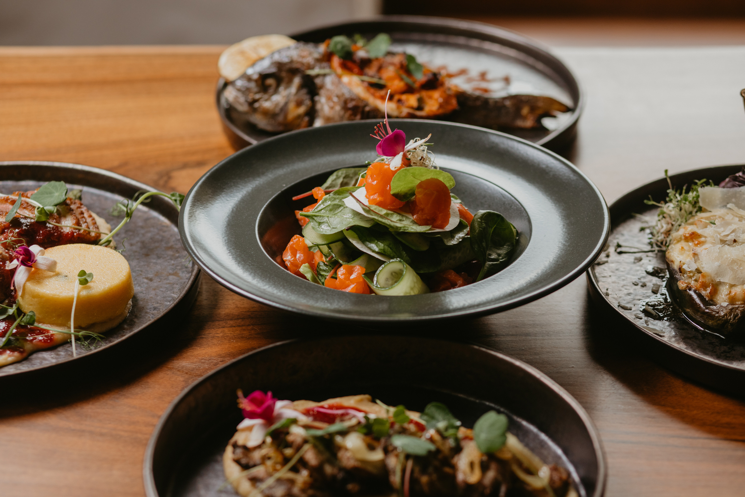 Зйомка меню для ресторану. Весільний фотограф у Львові Мирон Роксоляна