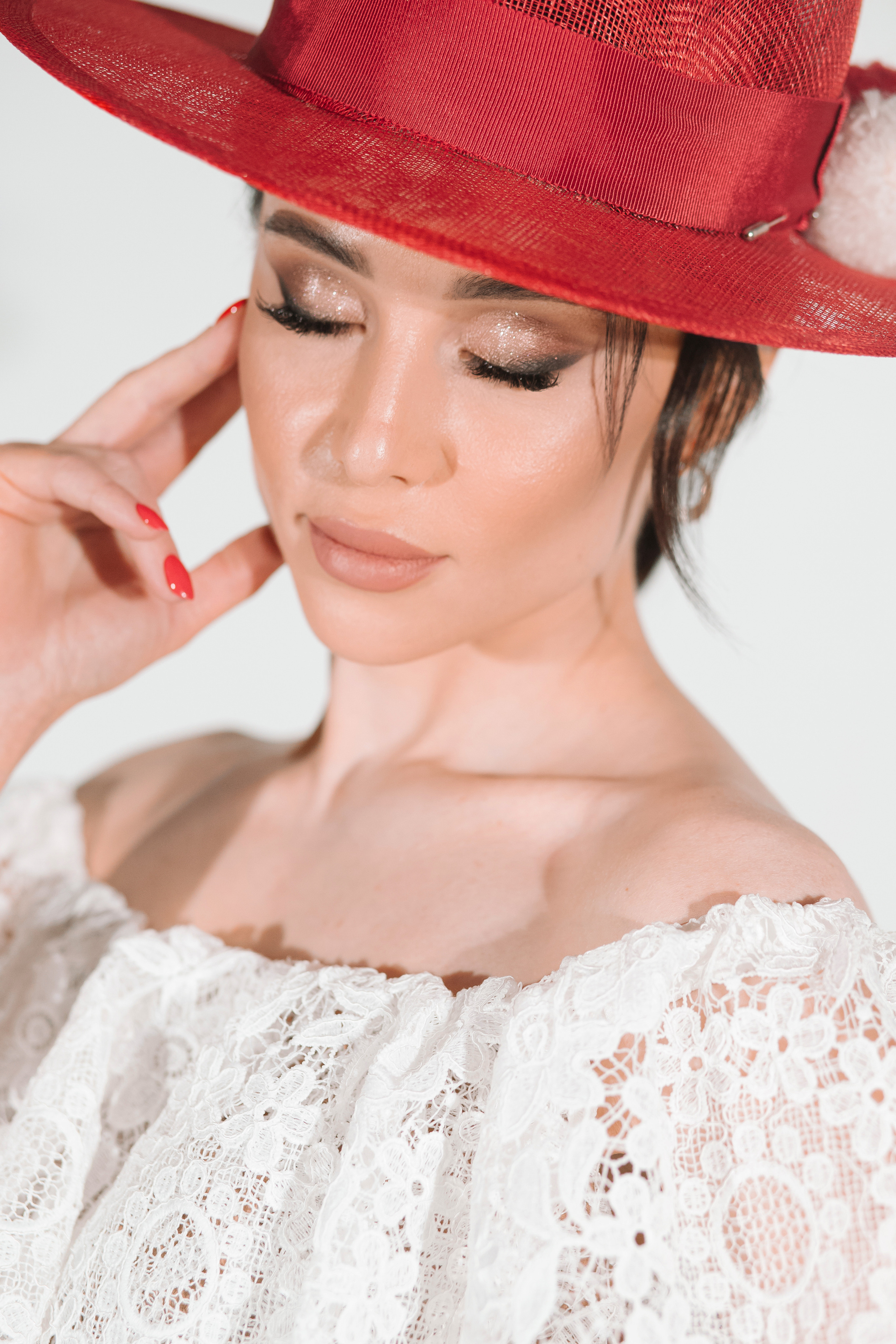 Творча зйомка Маряни у студії. Весільний фотограф у Львові Мирон Роксоляна