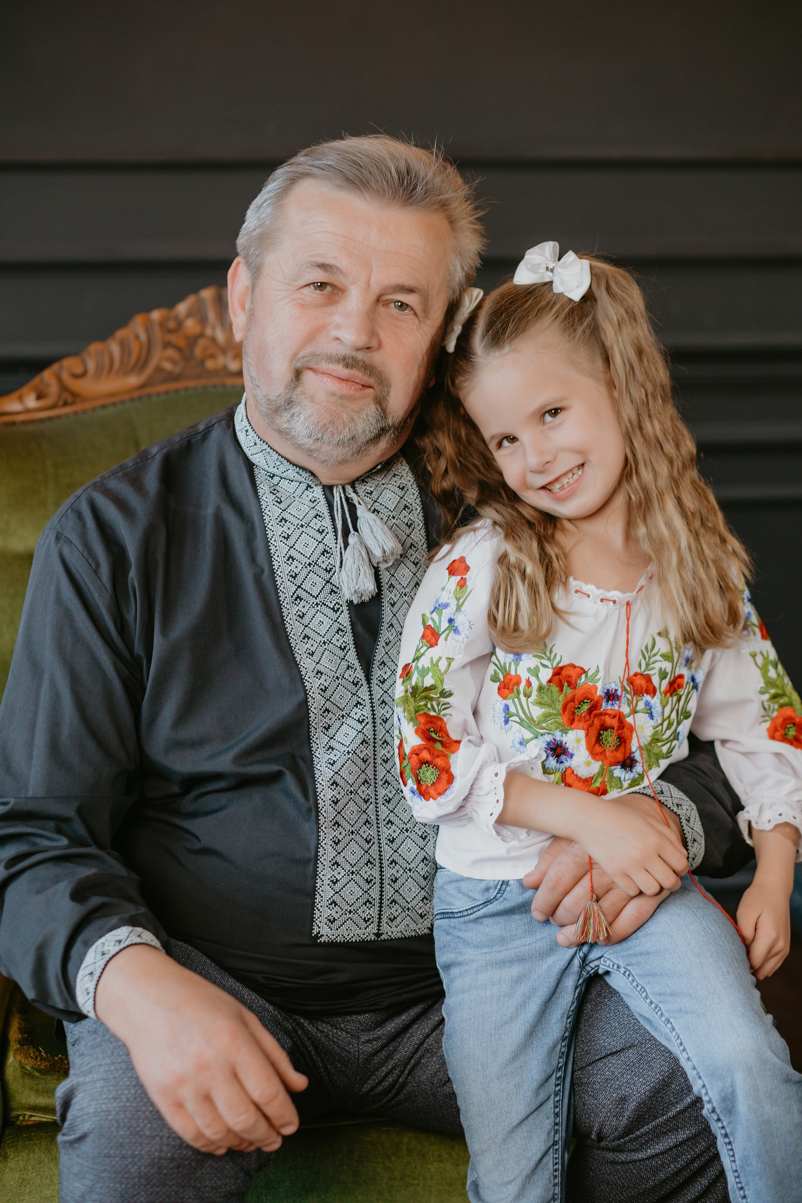 Сімейна зйомка у студії. Весільний фотограф у Львові Мирон Роксоляна