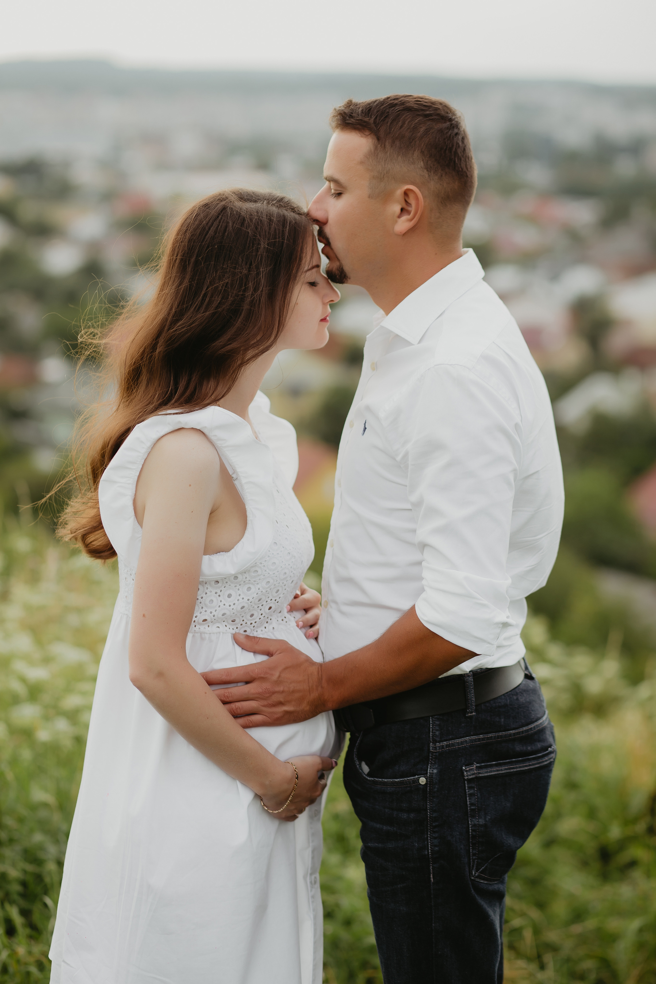 Зйомка вагітності на горі. Весільний фотограф у Львові Мирон Роксоляна