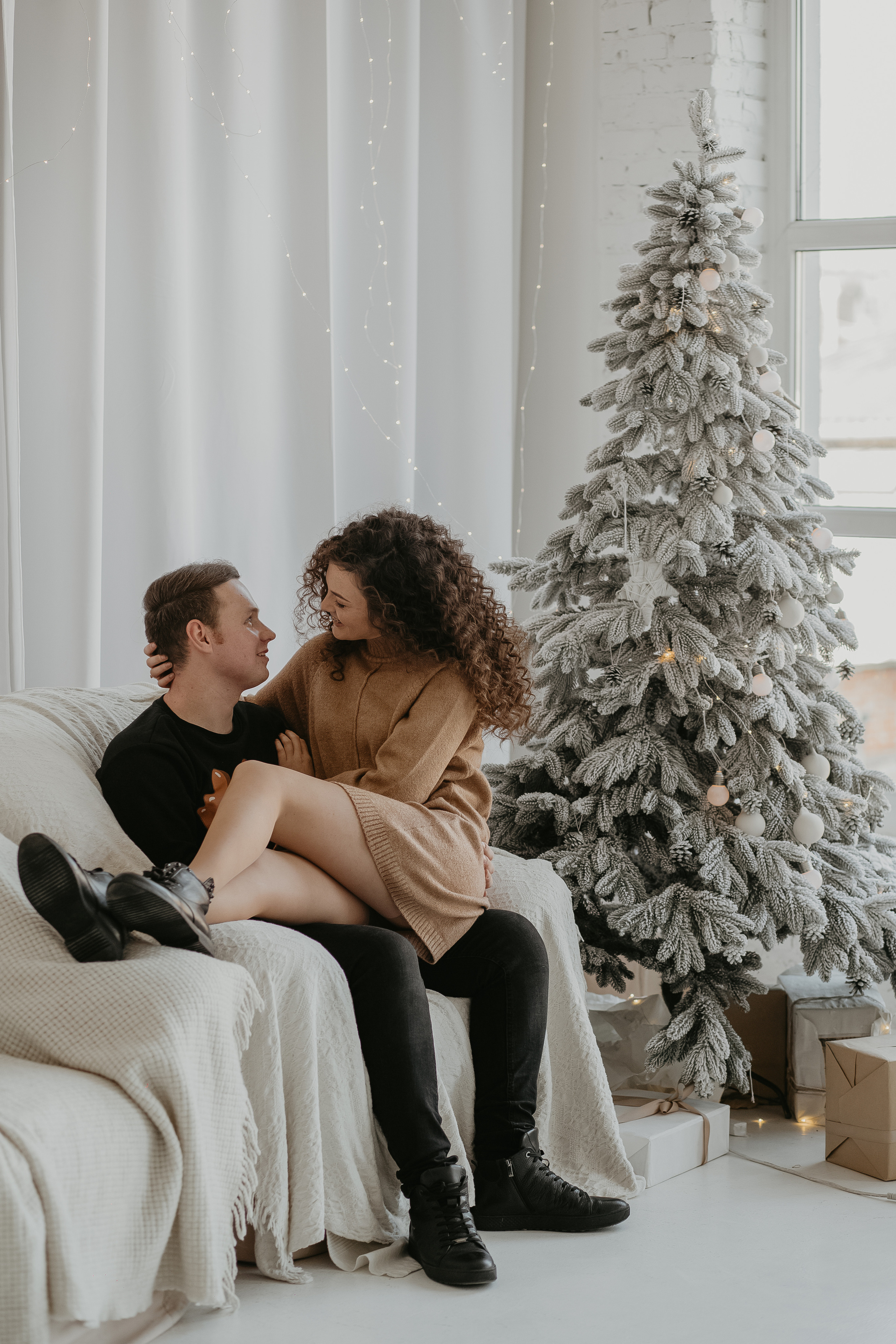 Новорічна зйомка Марта та Андрій. Весільний фотограф у Львові Мирон Роксоляна