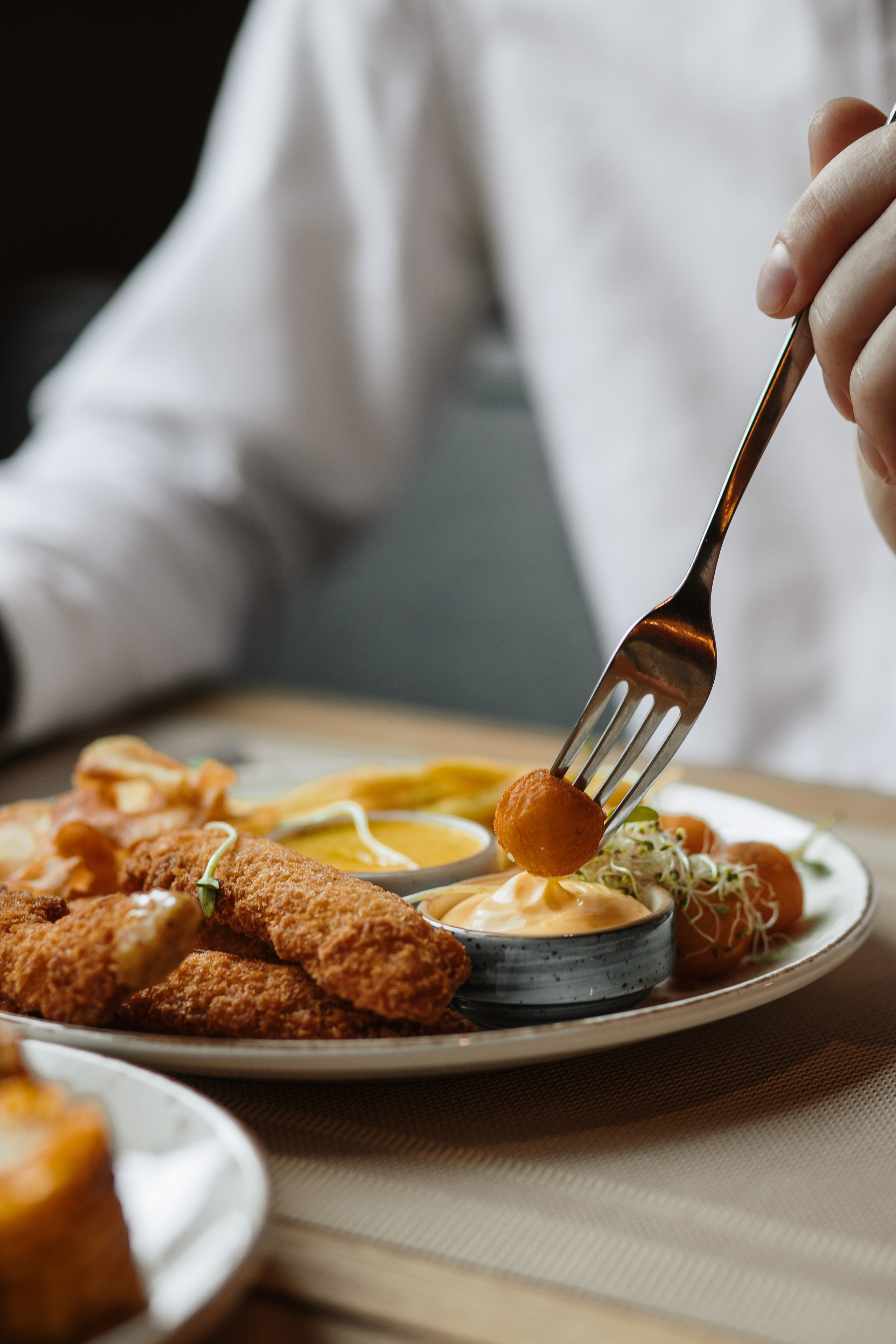 Зйомка меню. Весільний фотограф у Львові Мирон Роксоляна