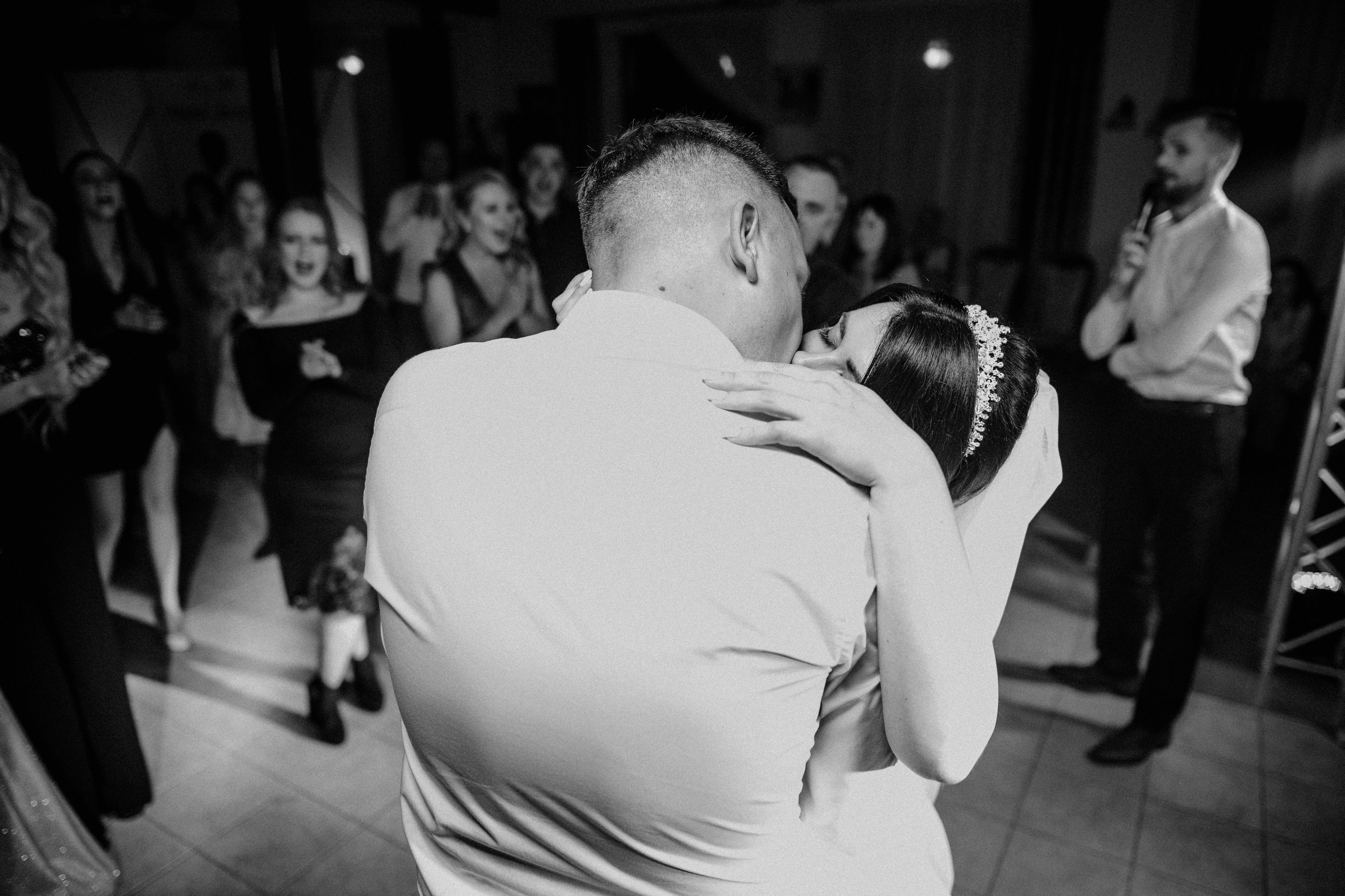 Весільний день Маряни та Володі. Весільний фотограф у Львові Мирон Роксоляна