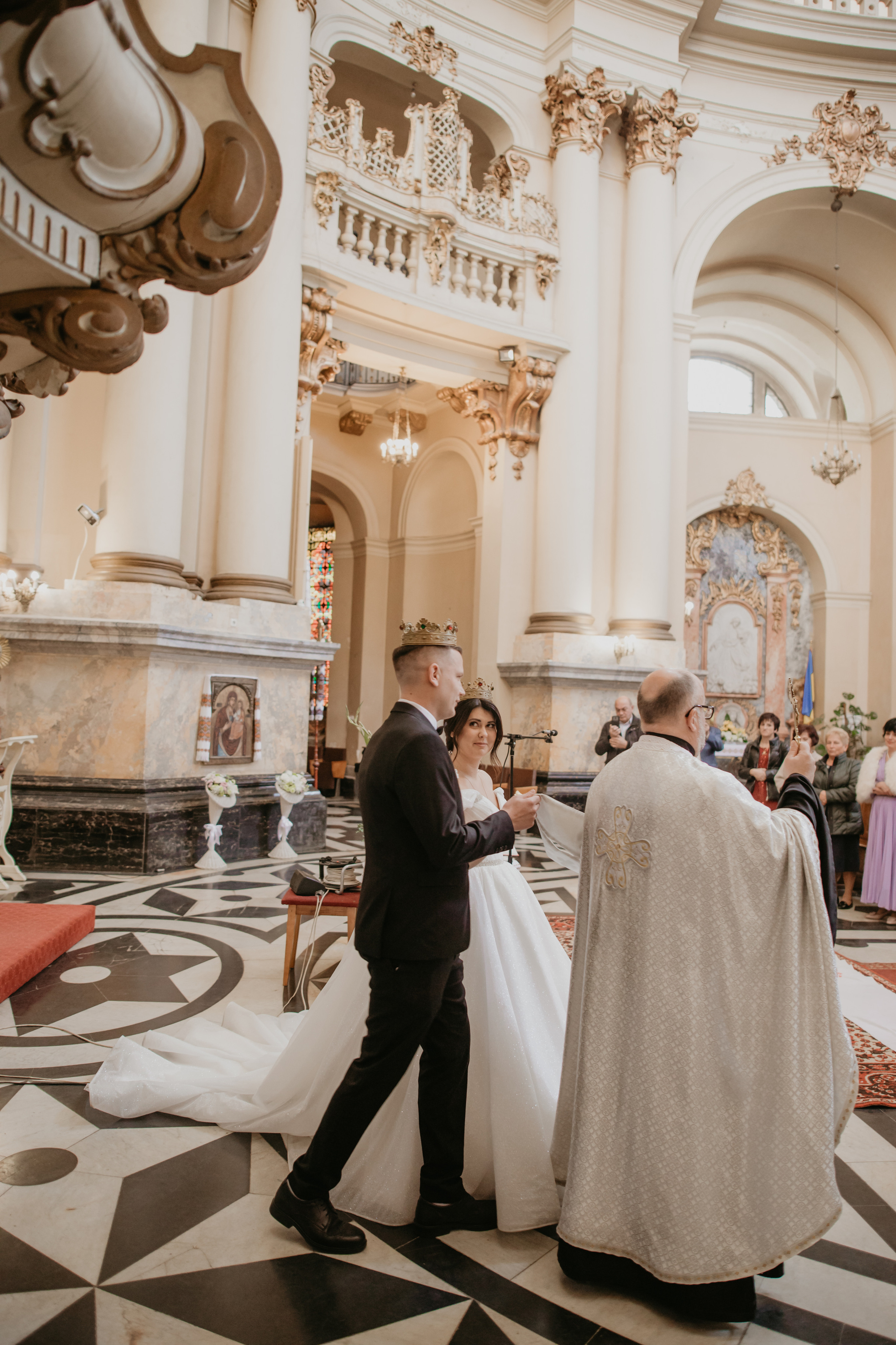 Весільний день Маряни та Володі. Весільний фотограф у Львові Мирон Роксоляна