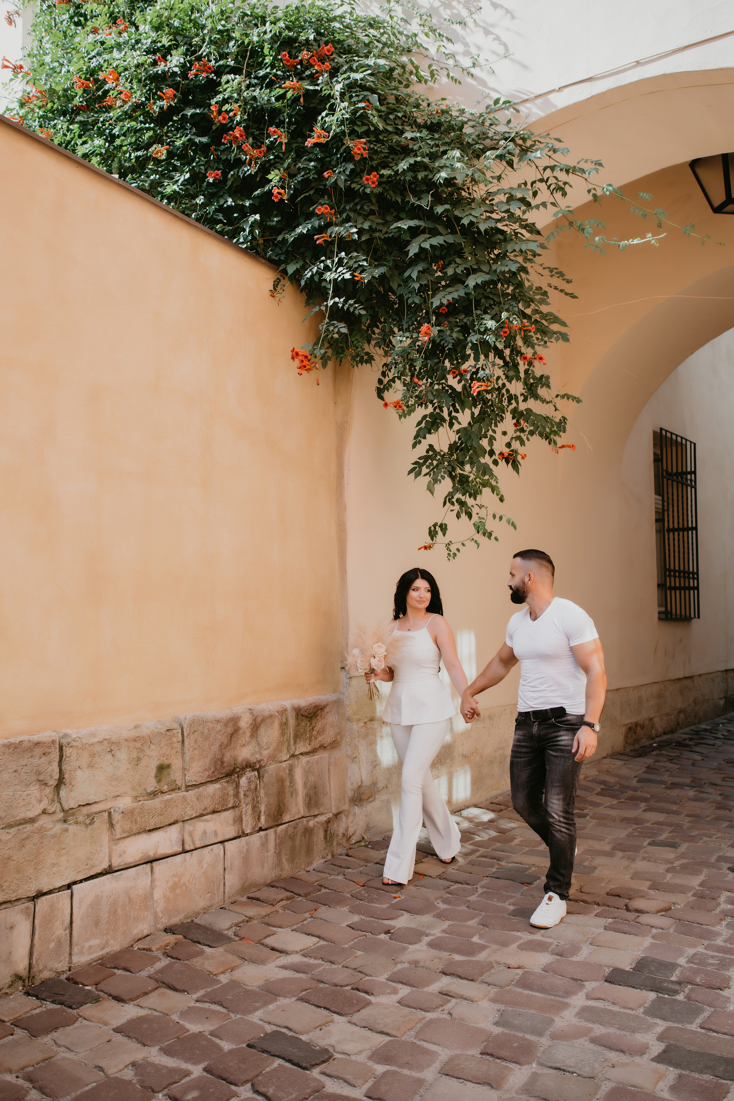 Розпис Леонід і Соломія. Весільний фотограф у Львові Мирон Роксоляна