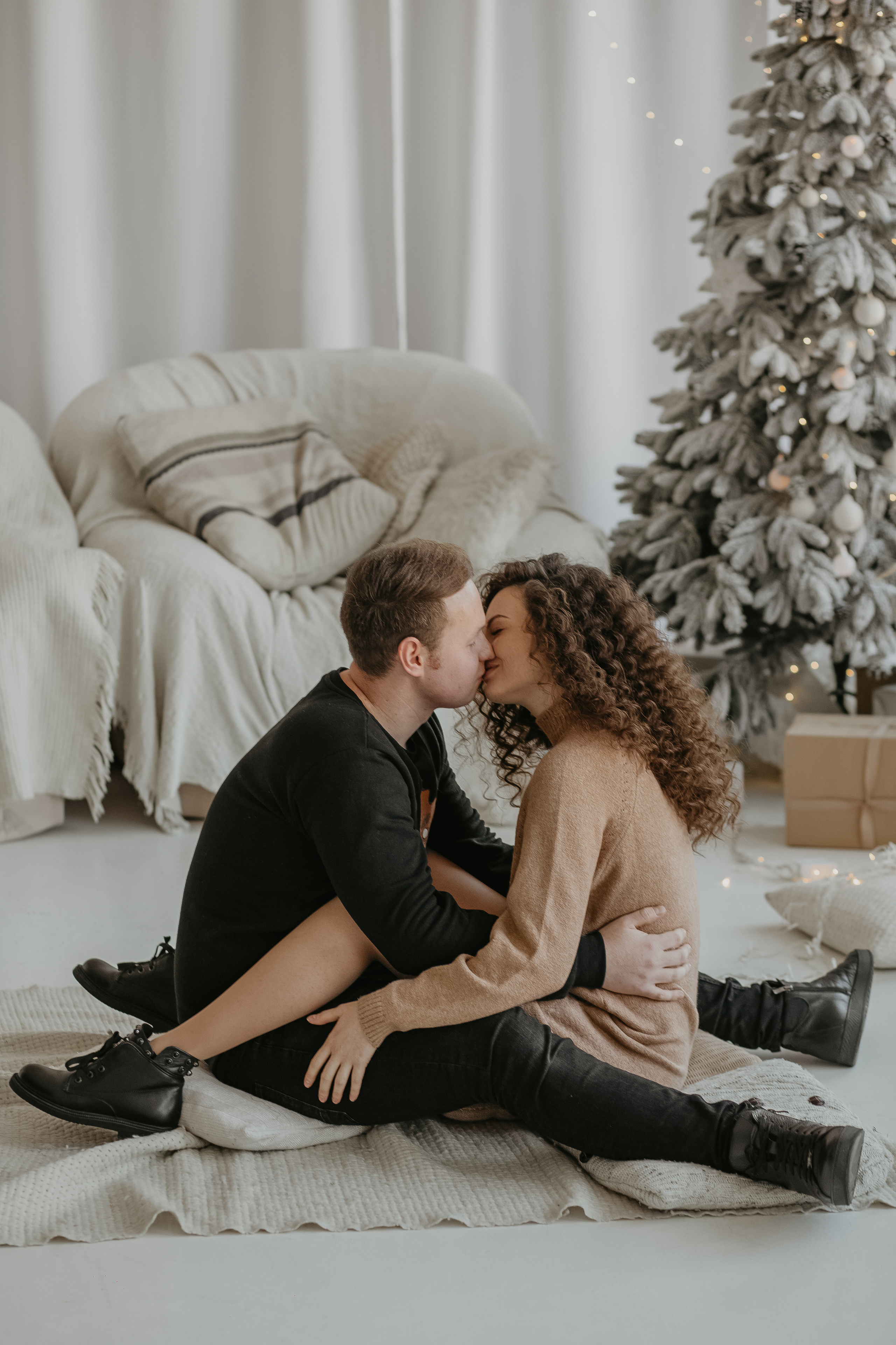 Новорічна зйомка Марта та Андрій. Весільний фотограф у Львові Мирон Роксоляна