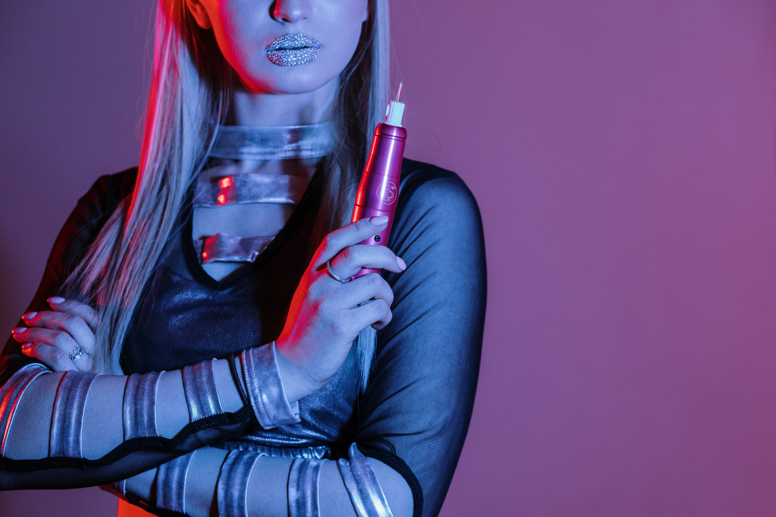 Зйомка майстра перманентного татуажу. Весільний фотограф у Львові Мирон Роксоляна