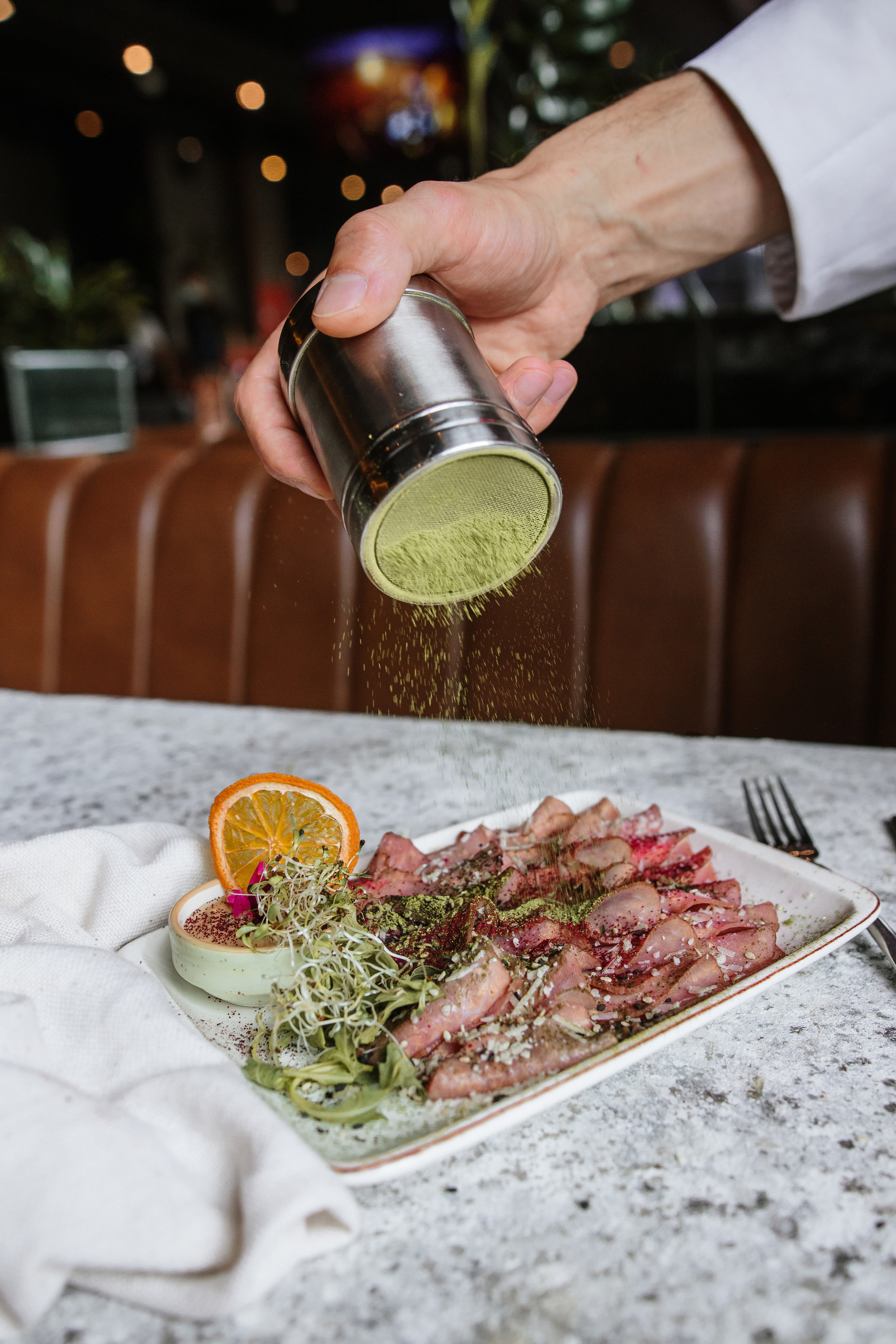 Зйомка меню. Весільний фотограф у Львові Мирон Роксоляна