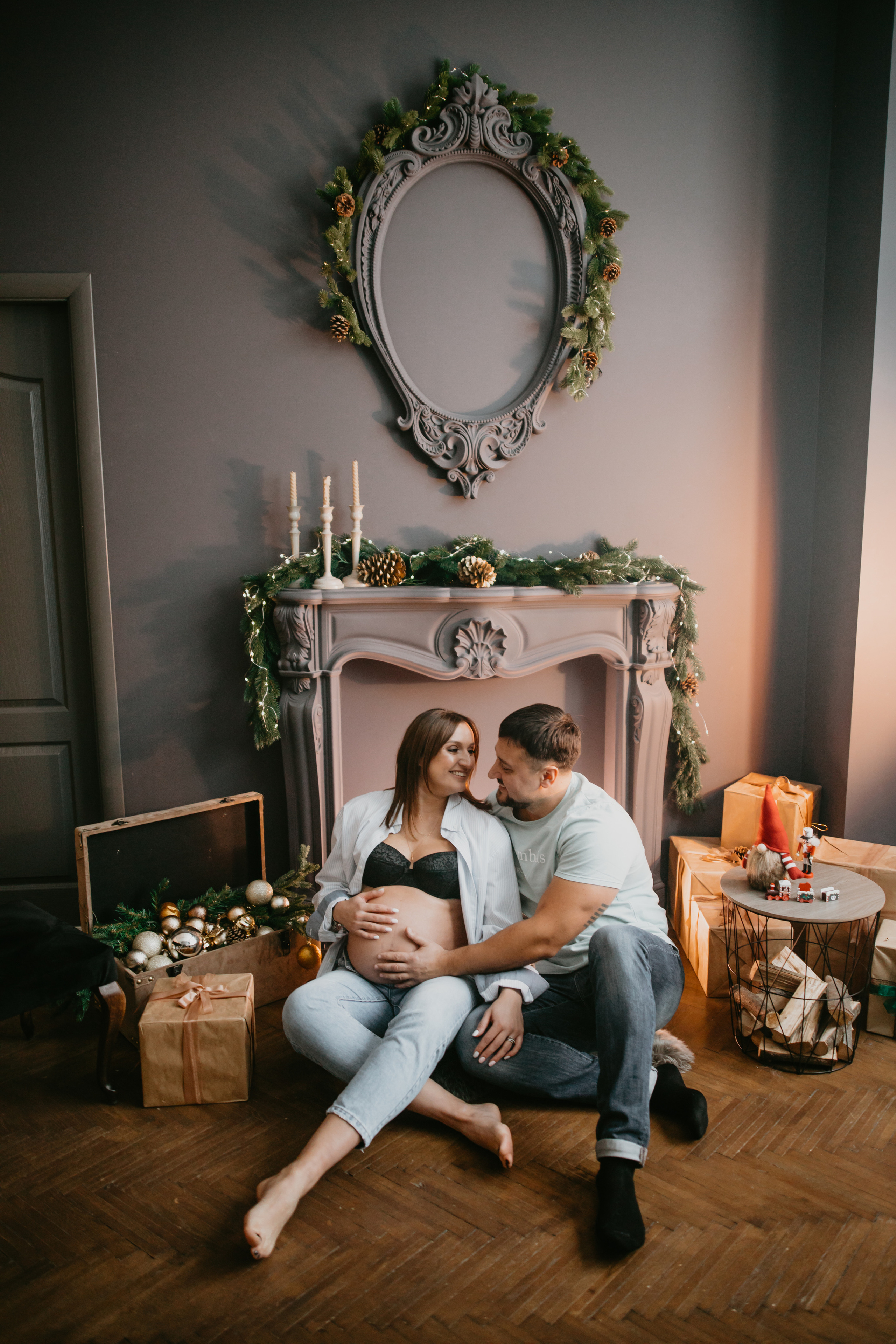 Новорічна зйомка вагітності. Весільний фотограф у Львові Мирон Роксоляна