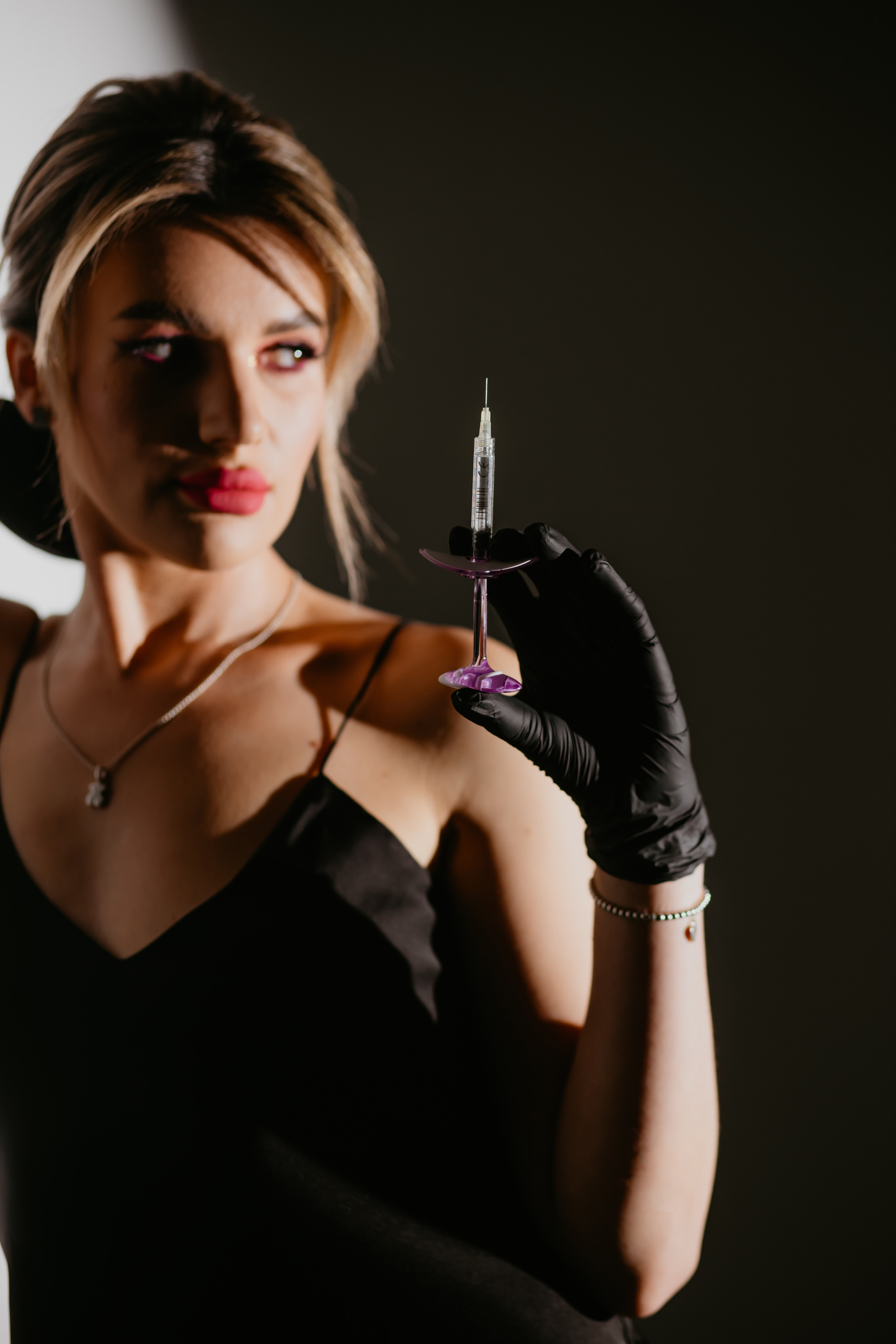 Контент для косметолога. Весільний фотограф у Львові Мирон Роксоляна