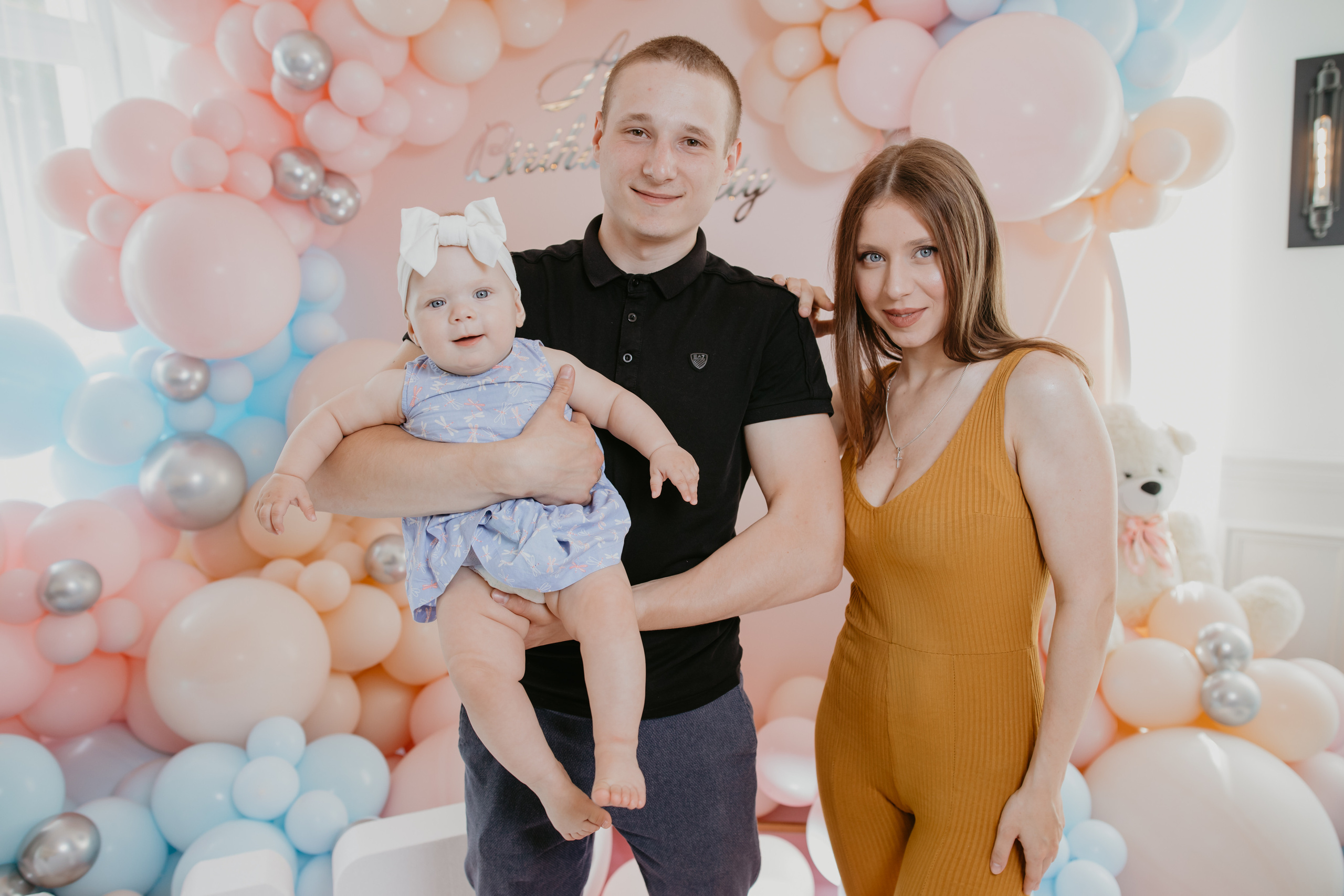 День народження Анна 1 рочок. Весільний фотограф у Львові Мирон Роксоляна