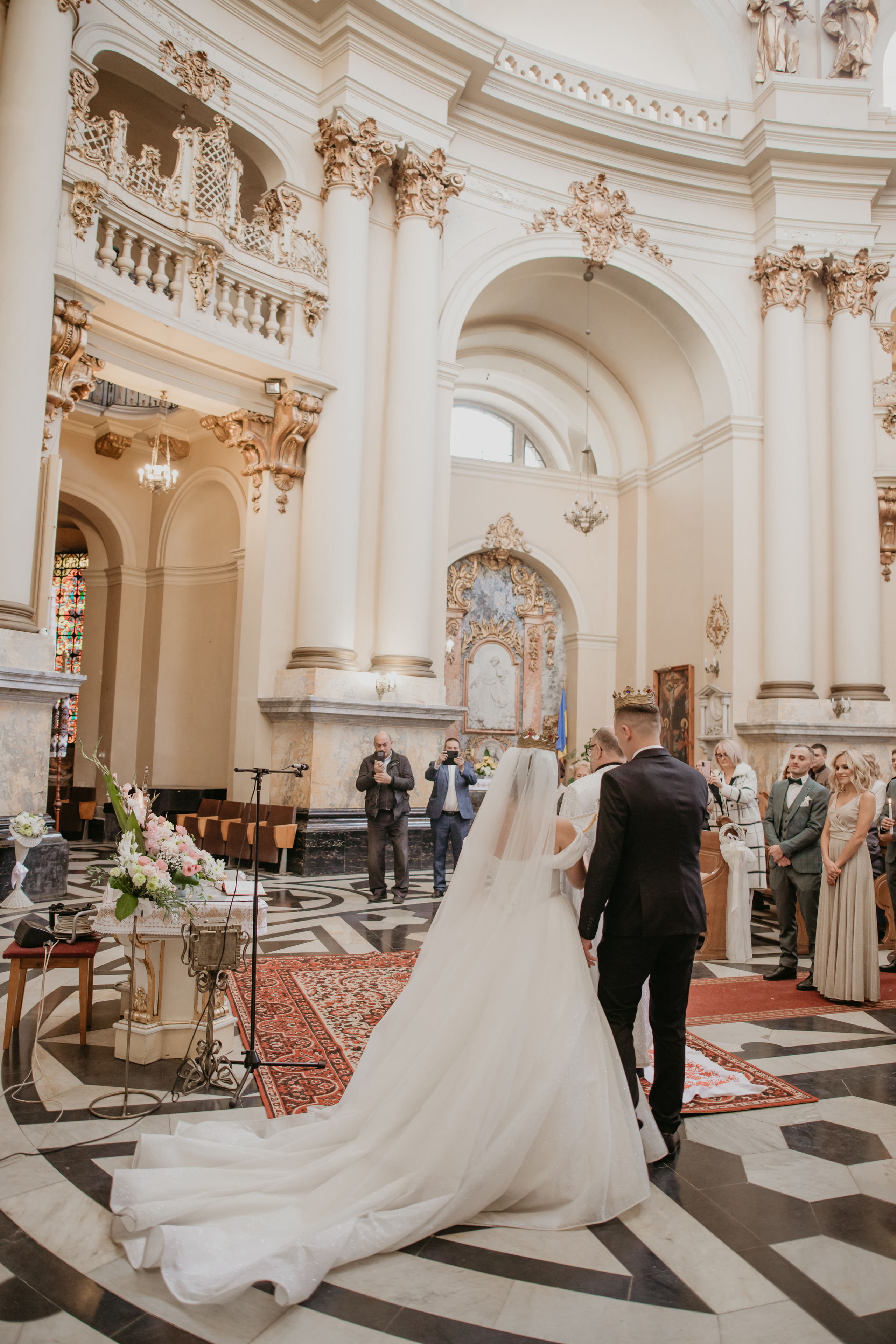 Весільний день Маряни та Володі. Весільний фотограф у Львові Мирон Роксоляна