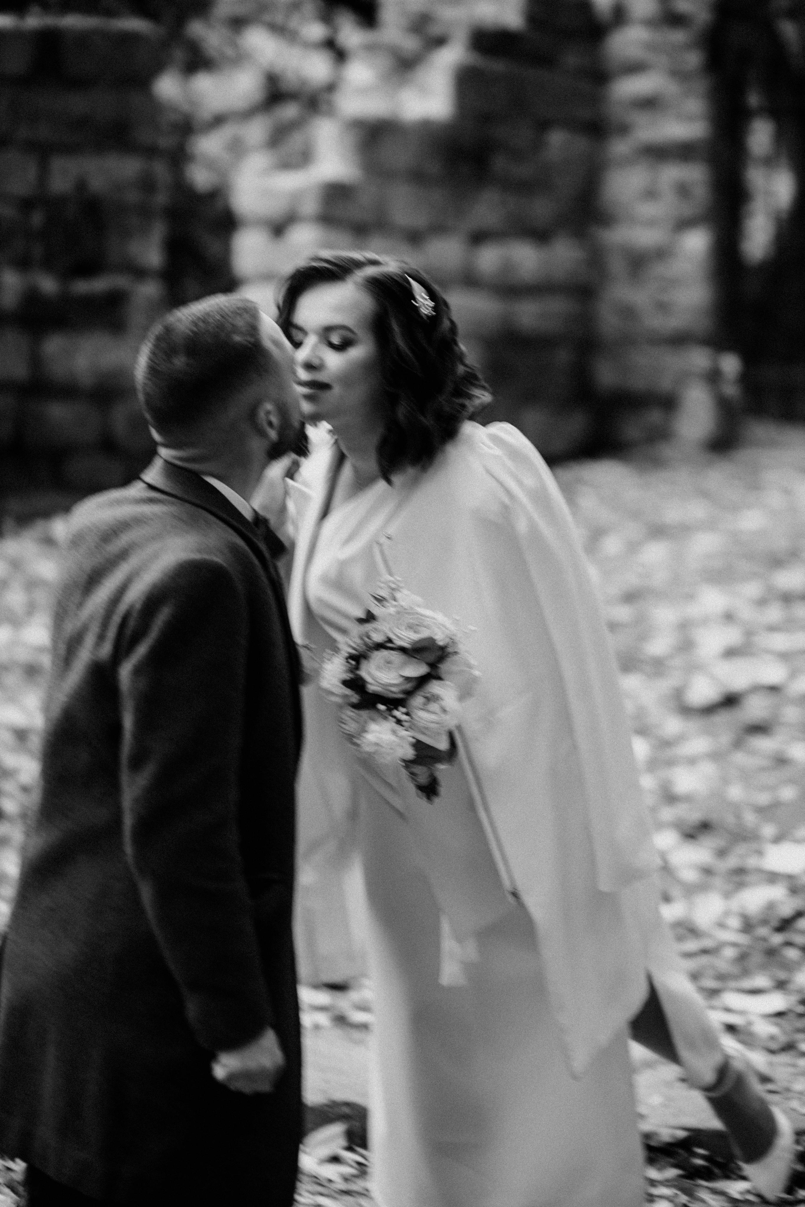 Розпис Уляна і Олег. Весільний фотограф у Львові Мирон Роксоляна