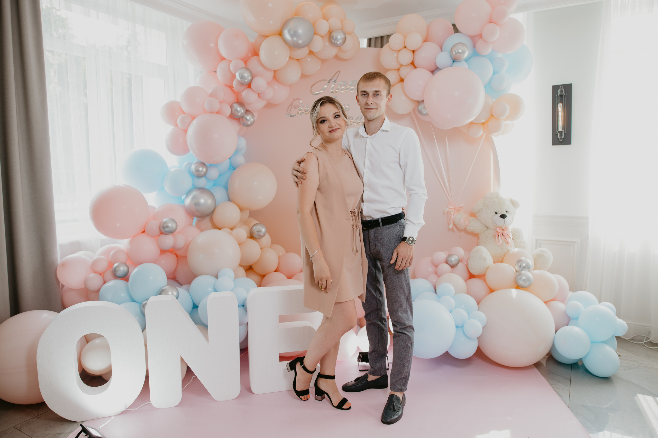 День народження Анна 1 рочок. Весільний фотограф у Львові Мирон Роксоляна