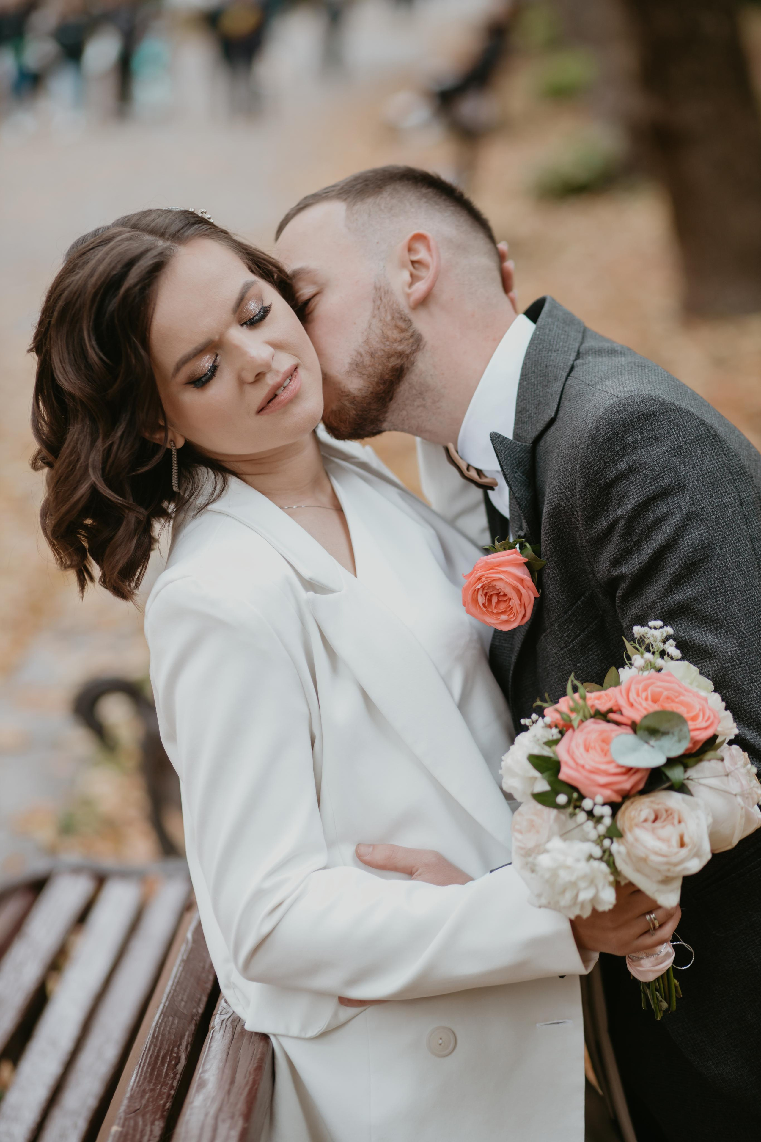 Розпис Уляна і Олег. Весільний фотограф у Львові Мирон Роксоляна