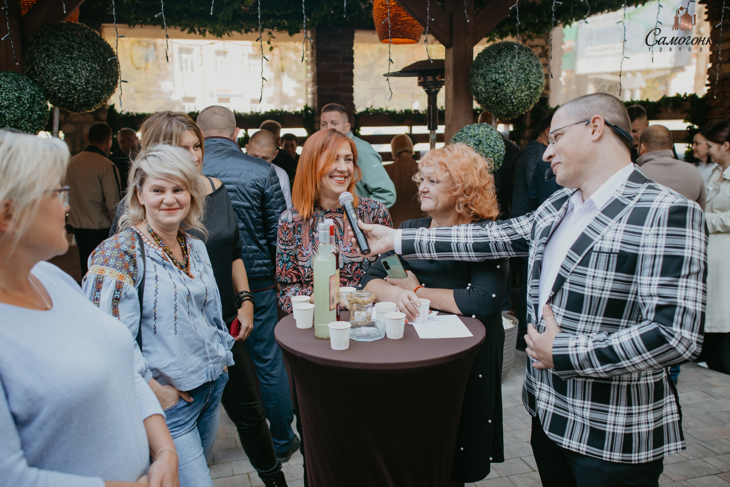Репортаж із фестивалю самогонки. Весільний фотограф у Львові Мирон Роксоляна