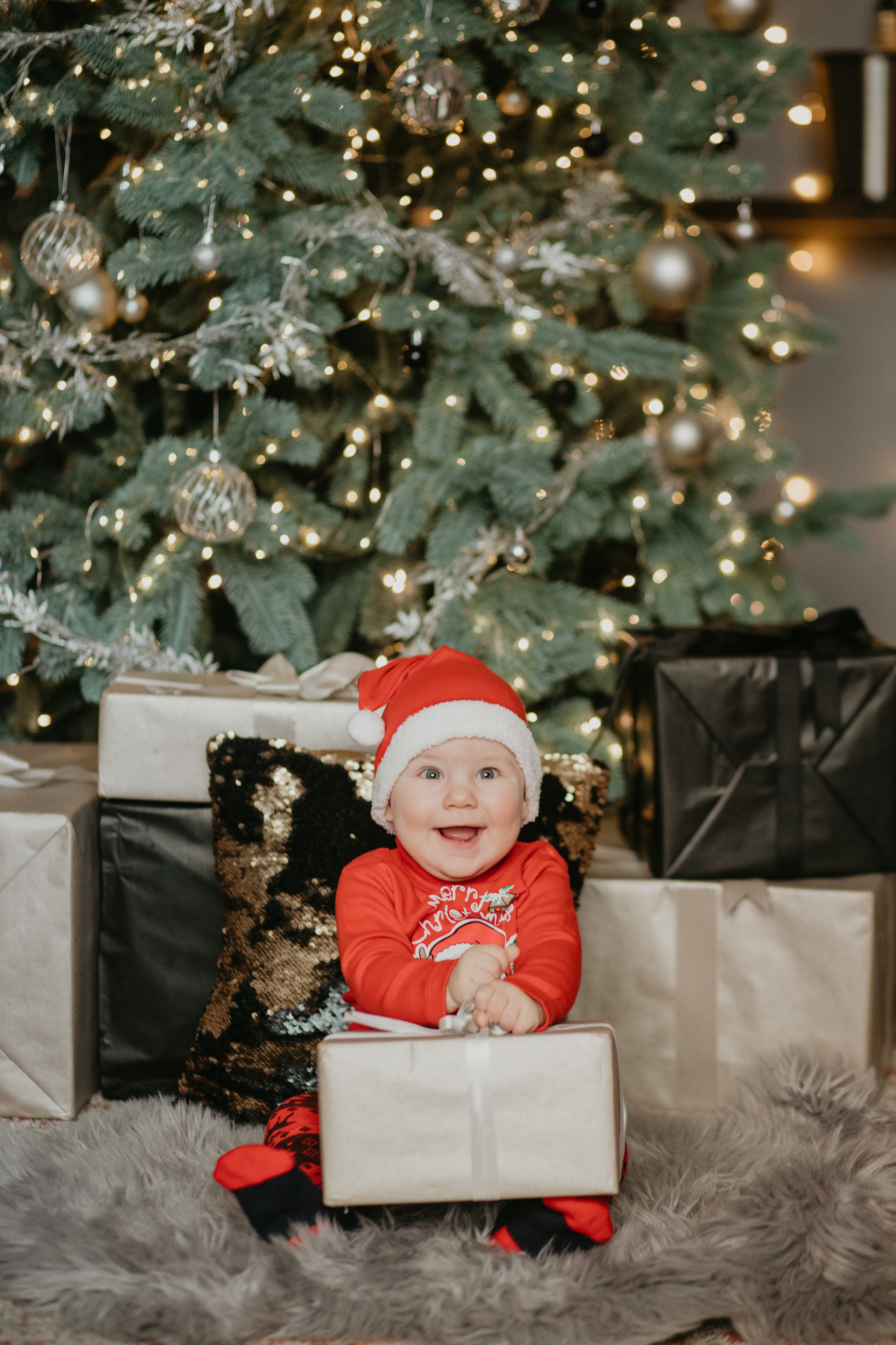 Новорічна сімейна фотосесія Віталік, Вікторія і Мартин. Весільний фотограф у Львові Мирон Роксоляна