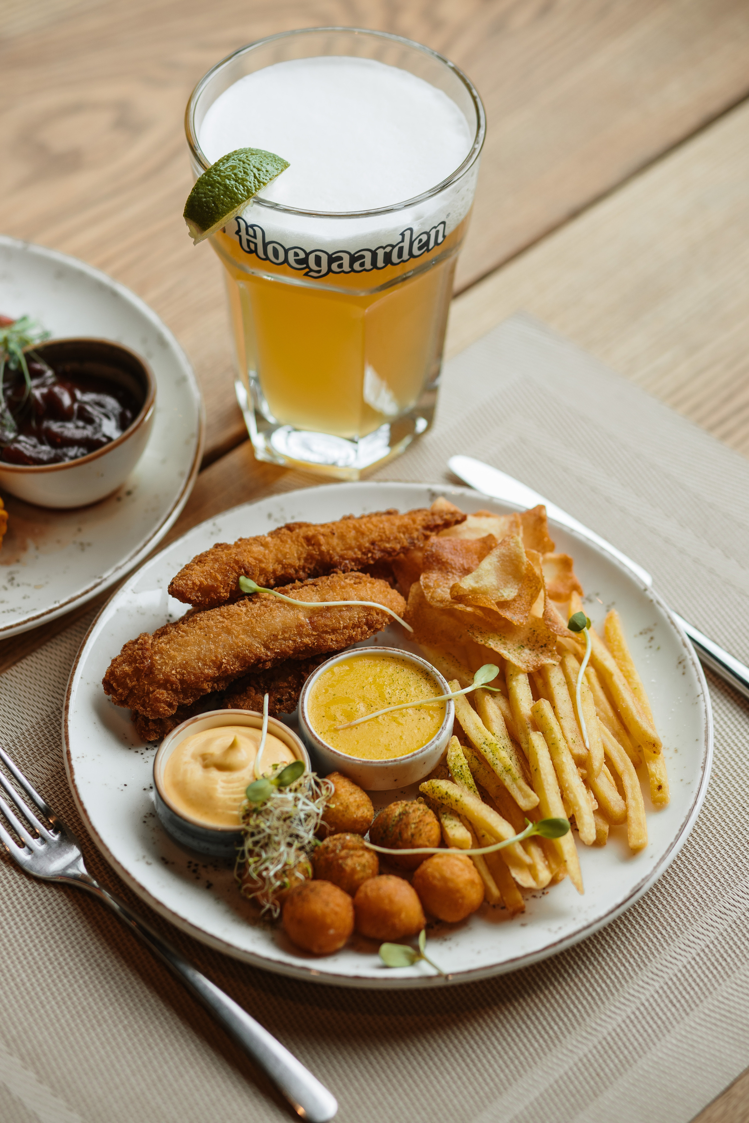 Зйомка меню. Весільний фотограф у Львові Мирон Роксоляна