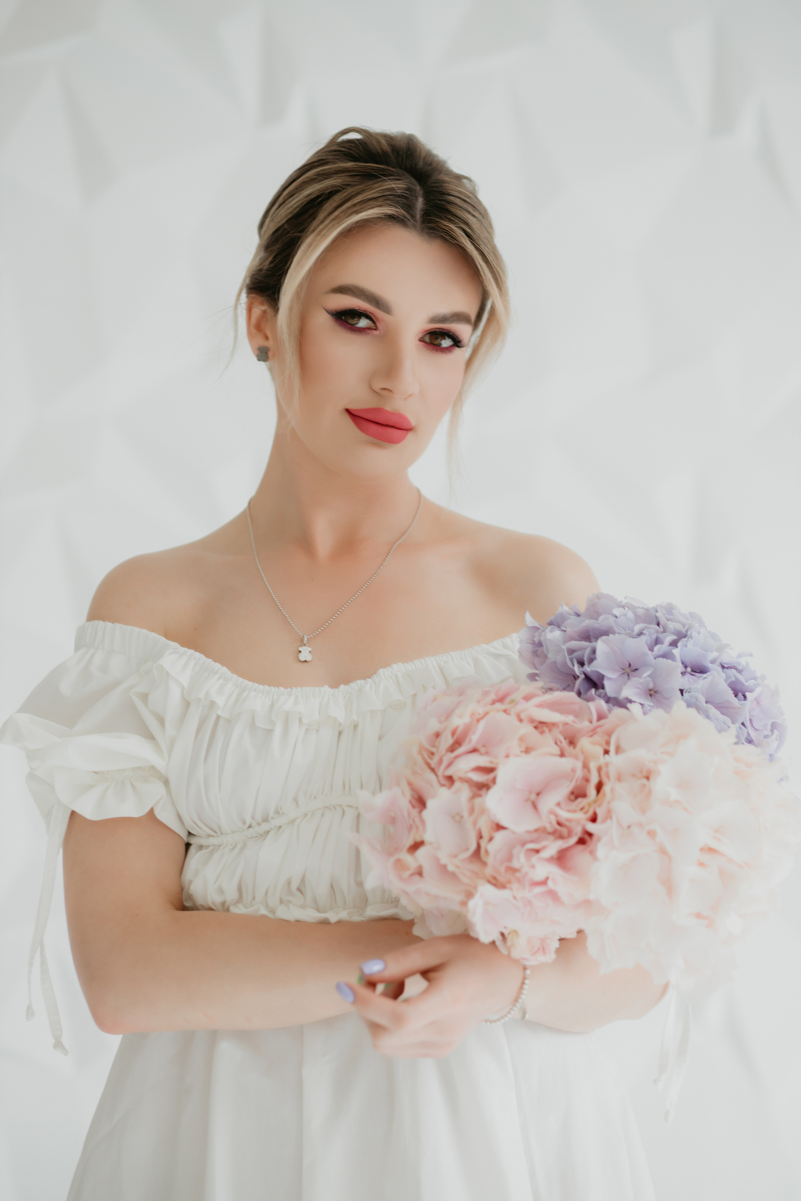 Контент для косметолога. Весільний фотограф у Львові Мирон Роксоляна