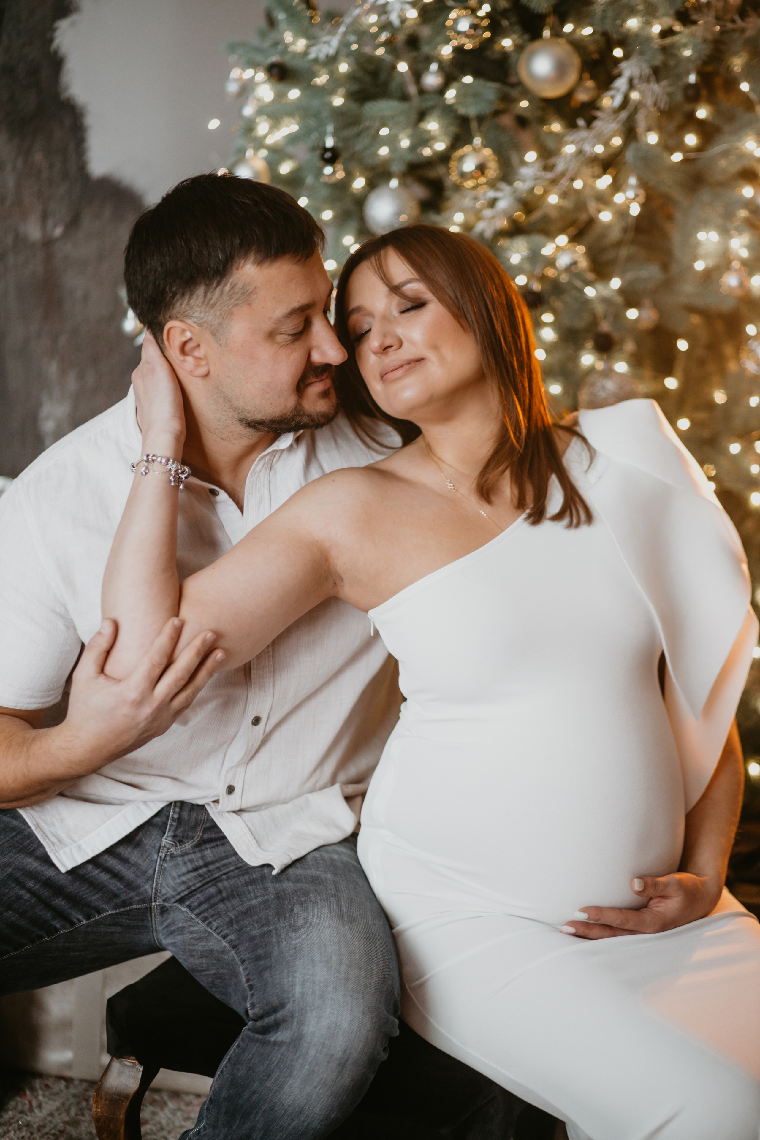 Новорічна зйомка вагітності. Весільний фотограф у Львові Мирон Роксоляна