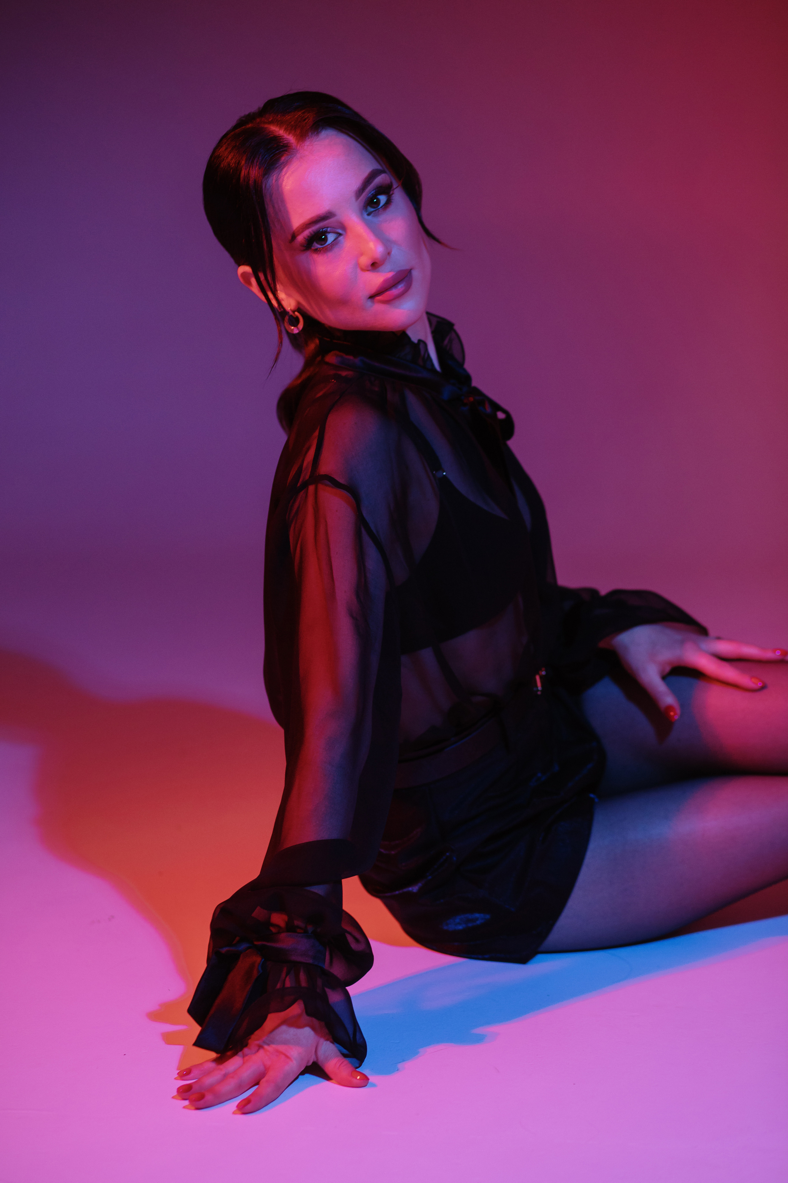 Творча зйомка Маряни у студії. Весільний фотограф у Львові Мирон Роксоляна