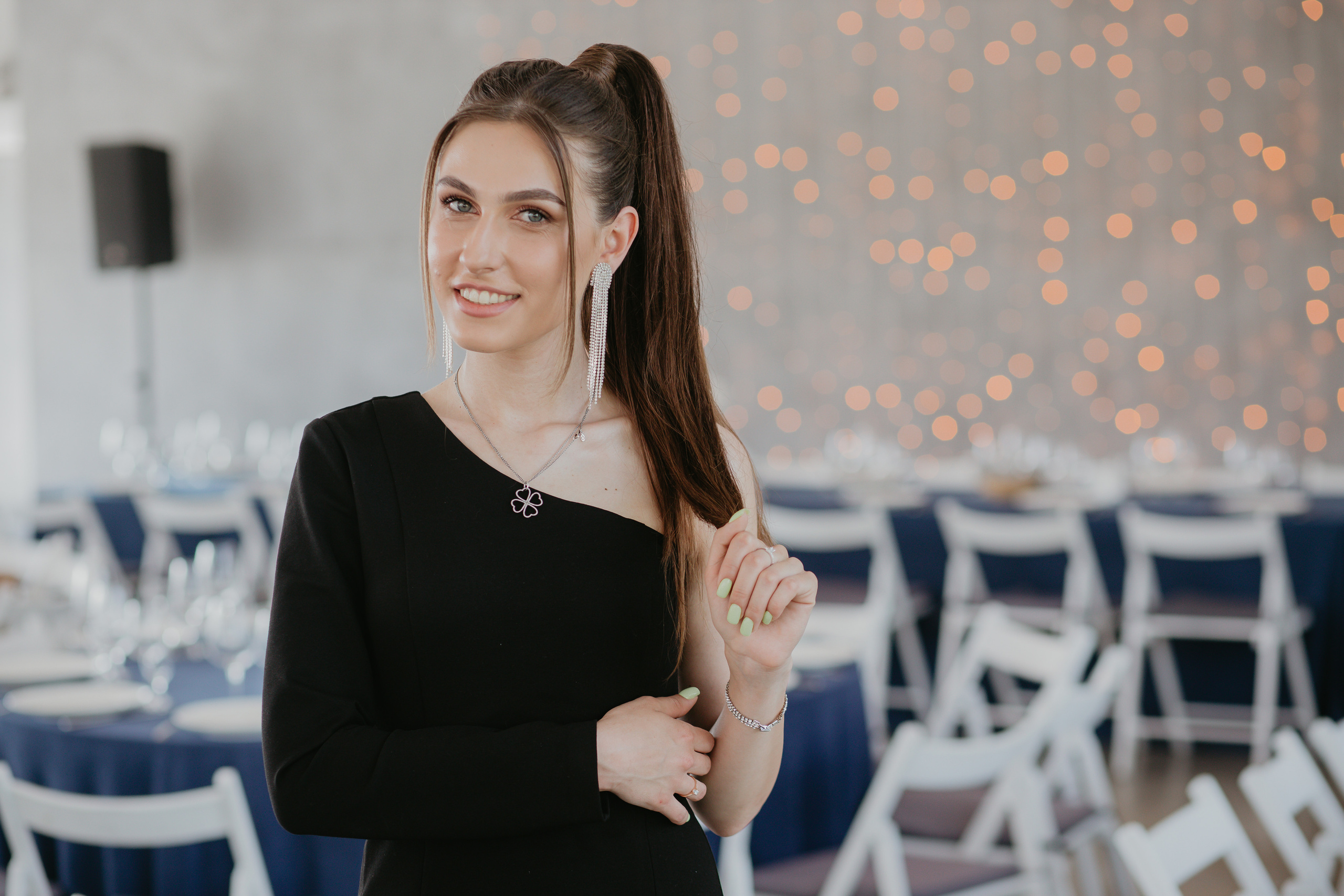 Випукний ЛНМУ ім. Данила Галицького. Весільний фотограф у Львові Мирон Роксоляна