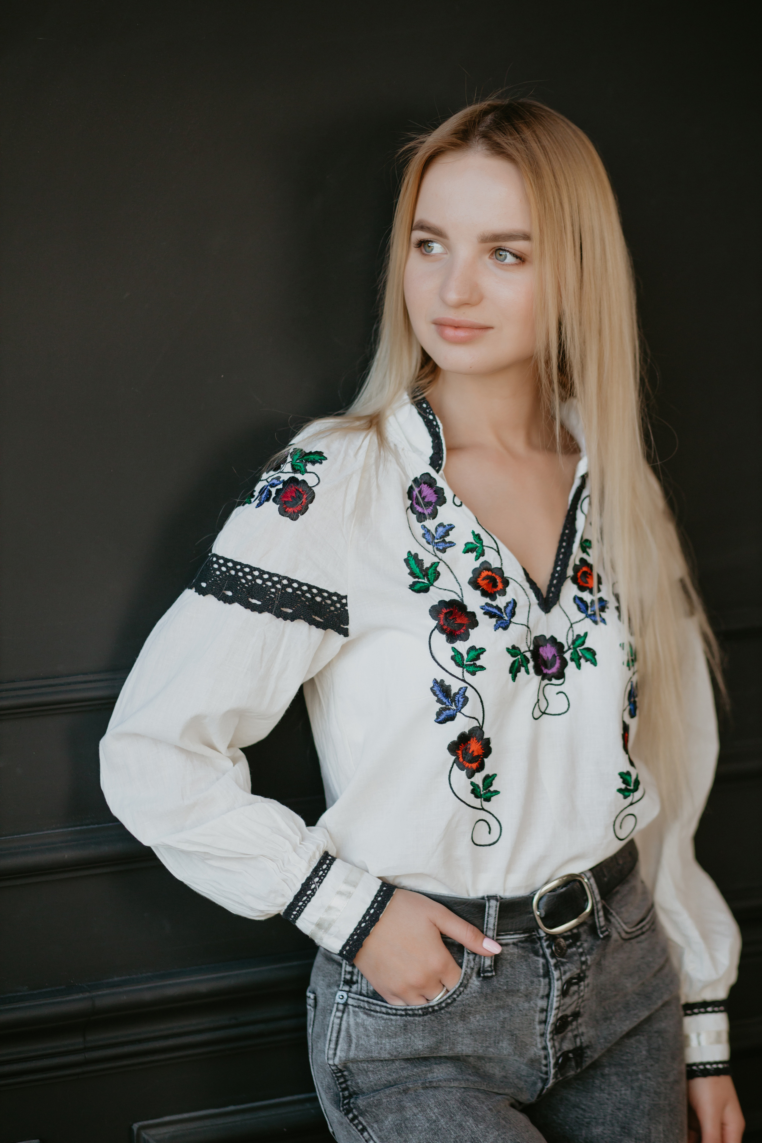 Сімейна зйомка у студії. Весільний фотограф у Львові Мирон Роксоляна