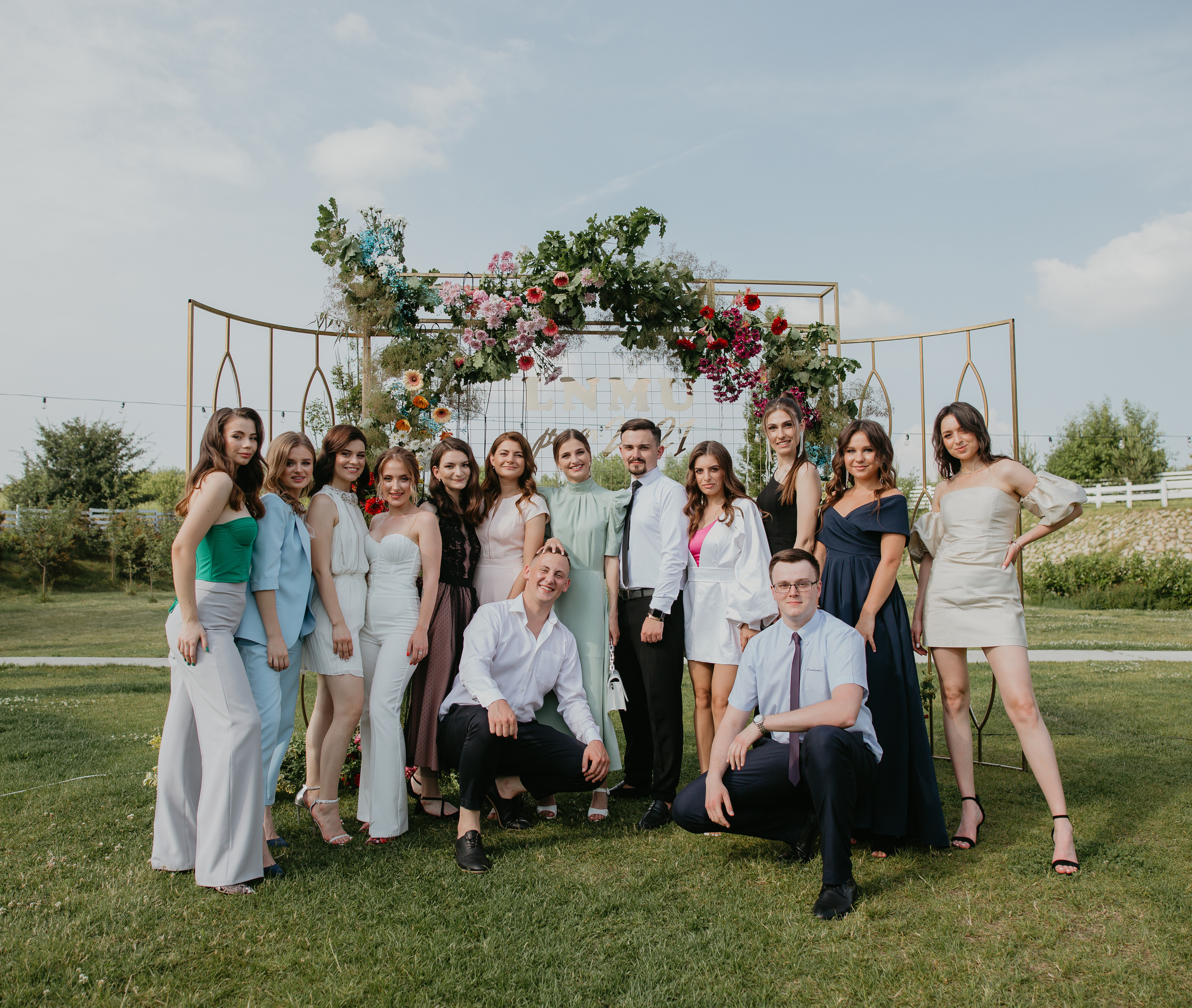 Випукний ЛНМУ ім. Данила Галицького. Весільний фотограф у Львові Мирон Роксоляна