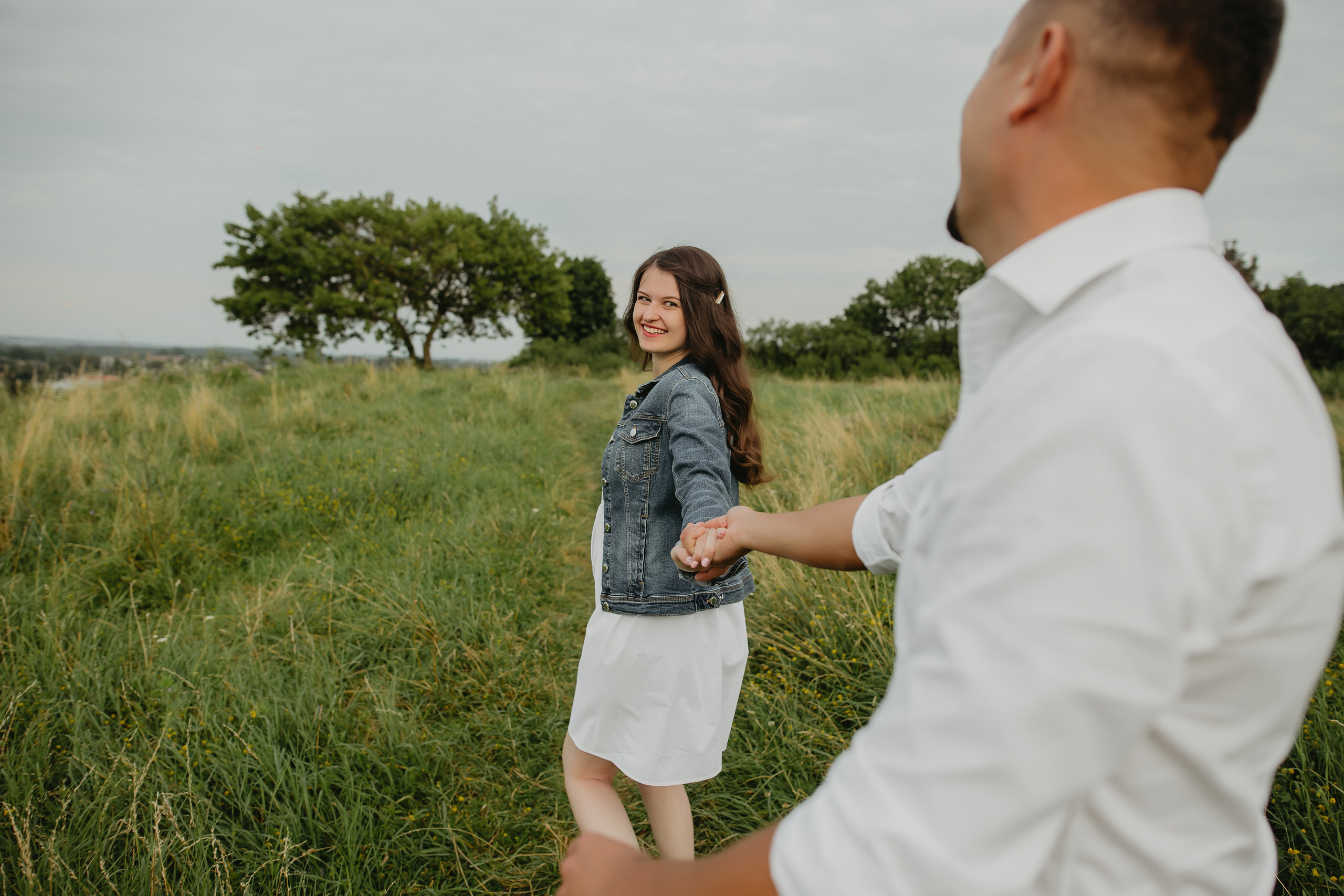 Зйомка вагітності на горі. Весільний фотограф у Львові Мирон Роксоляна