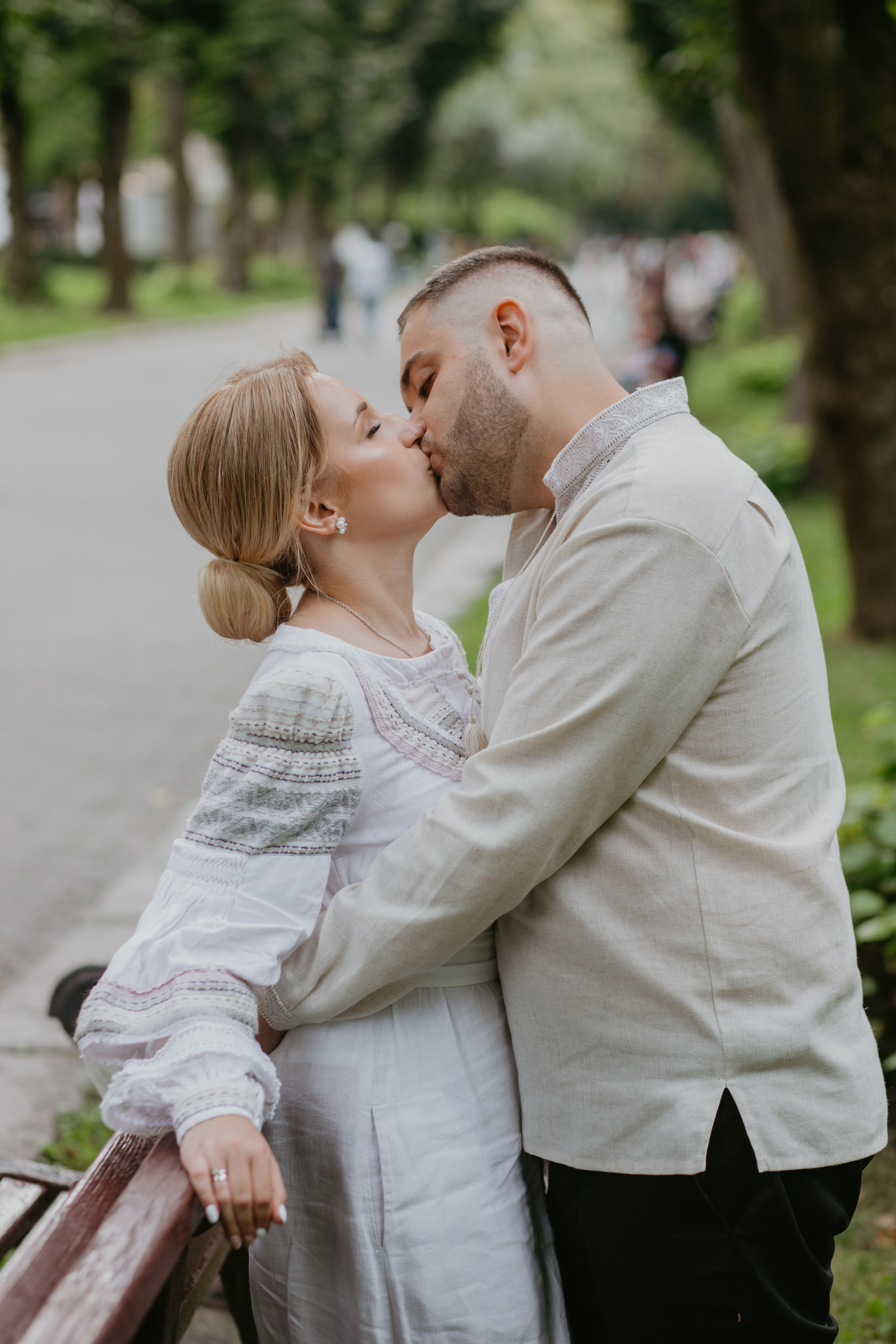 Розпис Марта і Сергій. Весільний фотограф у Львові Мирон Роксоляна