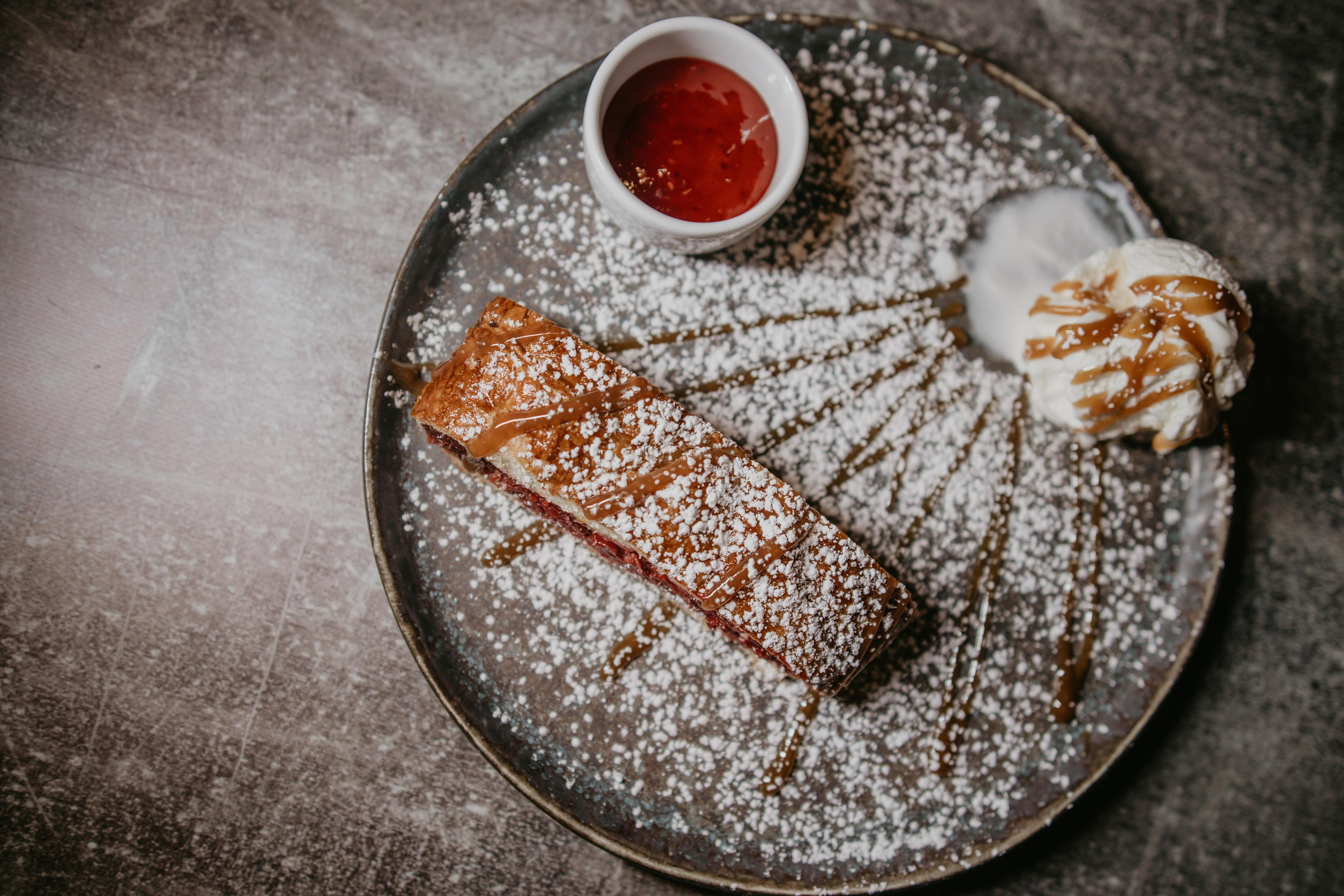 Для лаундж бару. Весільний фотограф у Львові Мирон Роксоляна