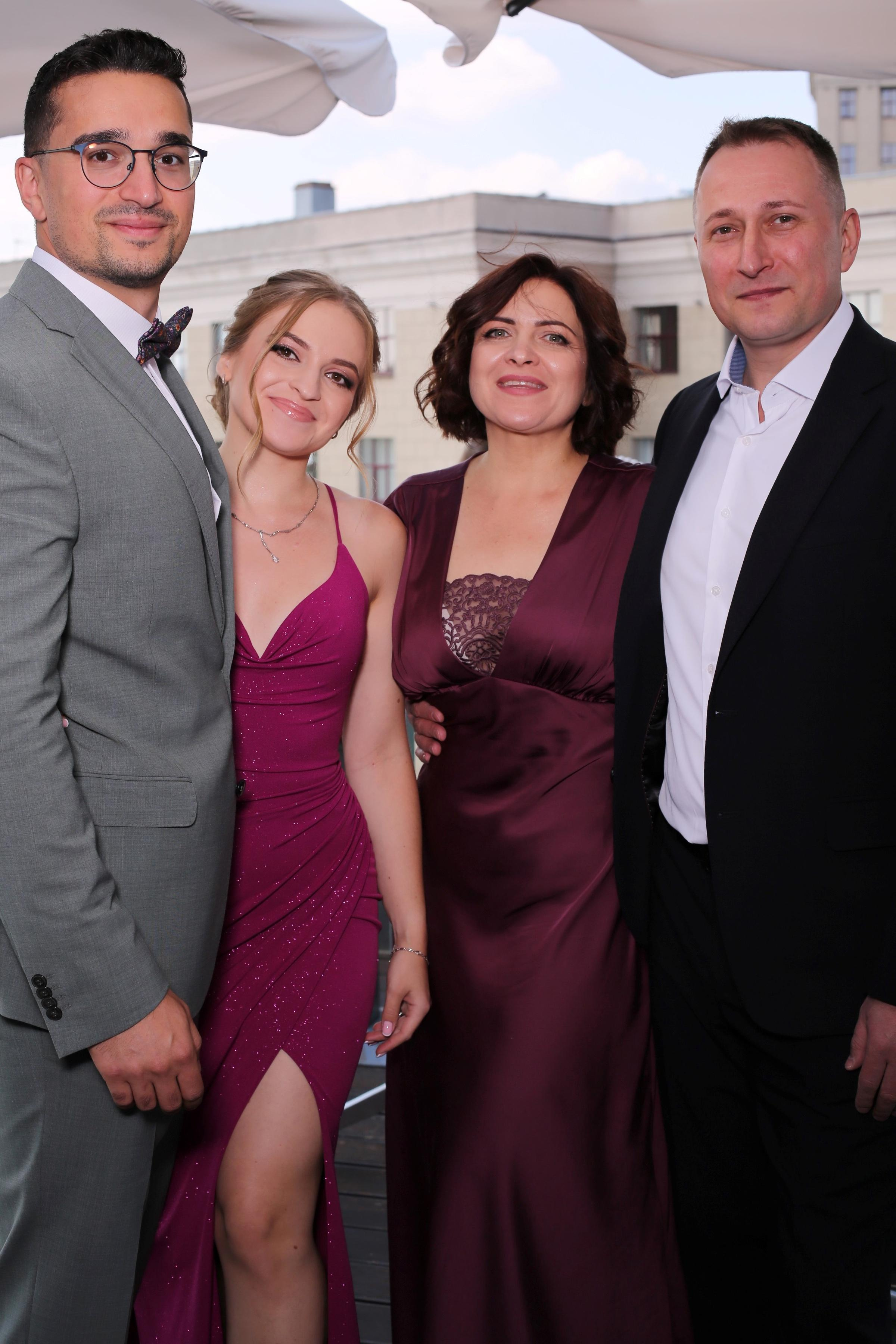 Максим та Іветта (AiR PhotoBox). Оренда інтерактивних фотозон у Харкові