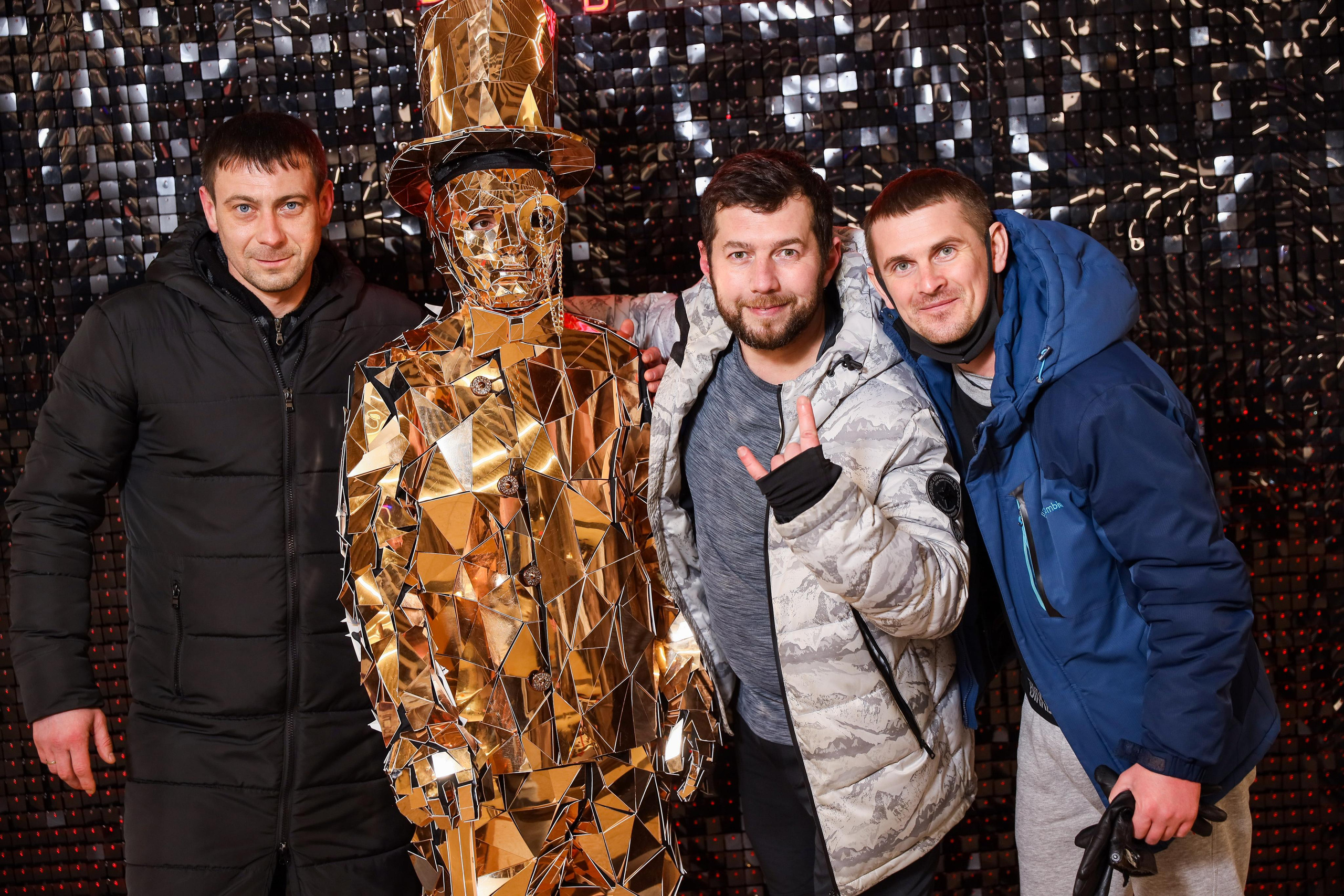 Фотомозаїка на 580 фото для ТРЦ Караван. Аренды интерактивных фотозон в Харькове