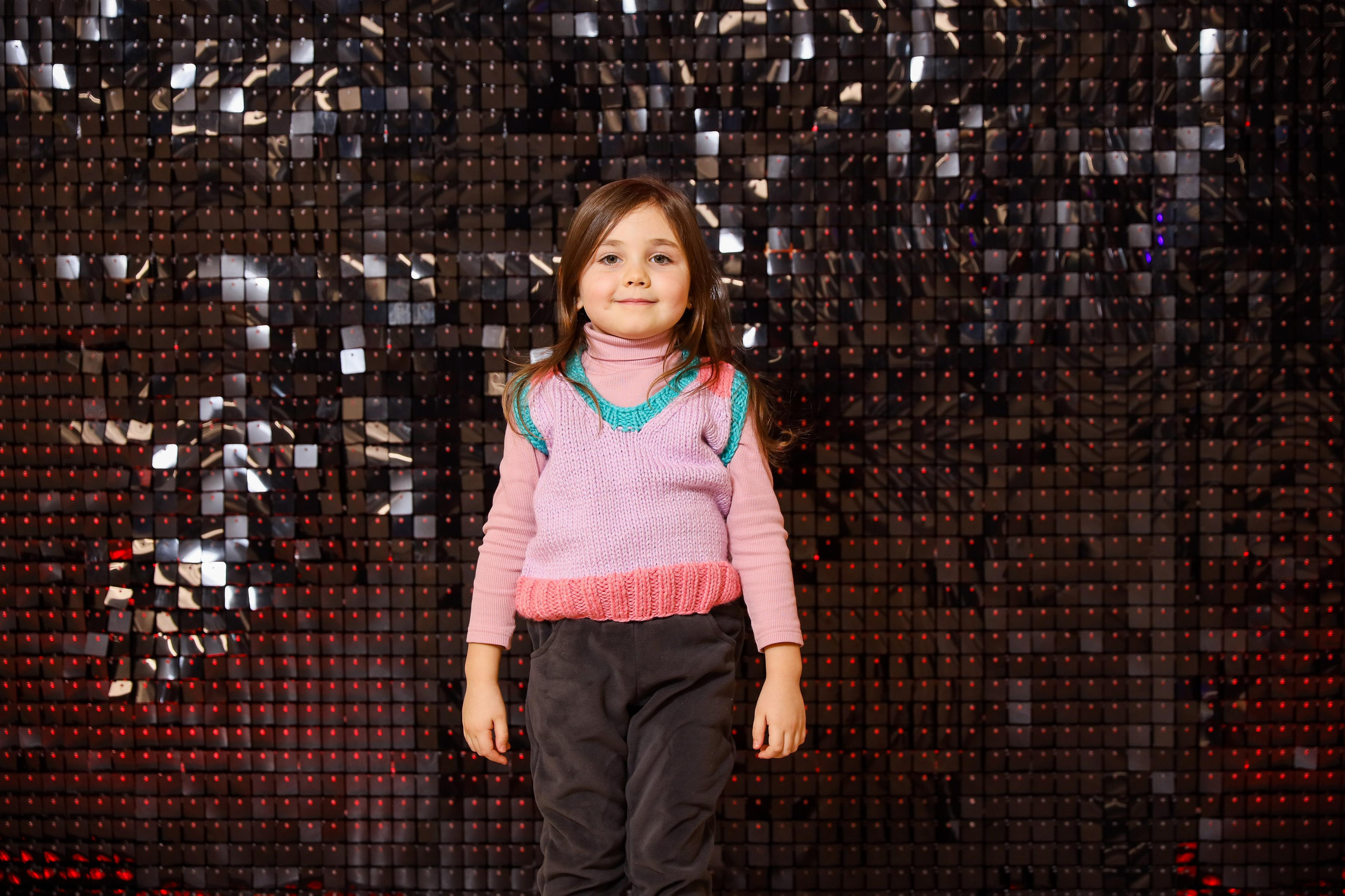 Фотомозаїка на 580 фото для ТРЦ Караван. Аренды интерактивных фотозон в Харькове