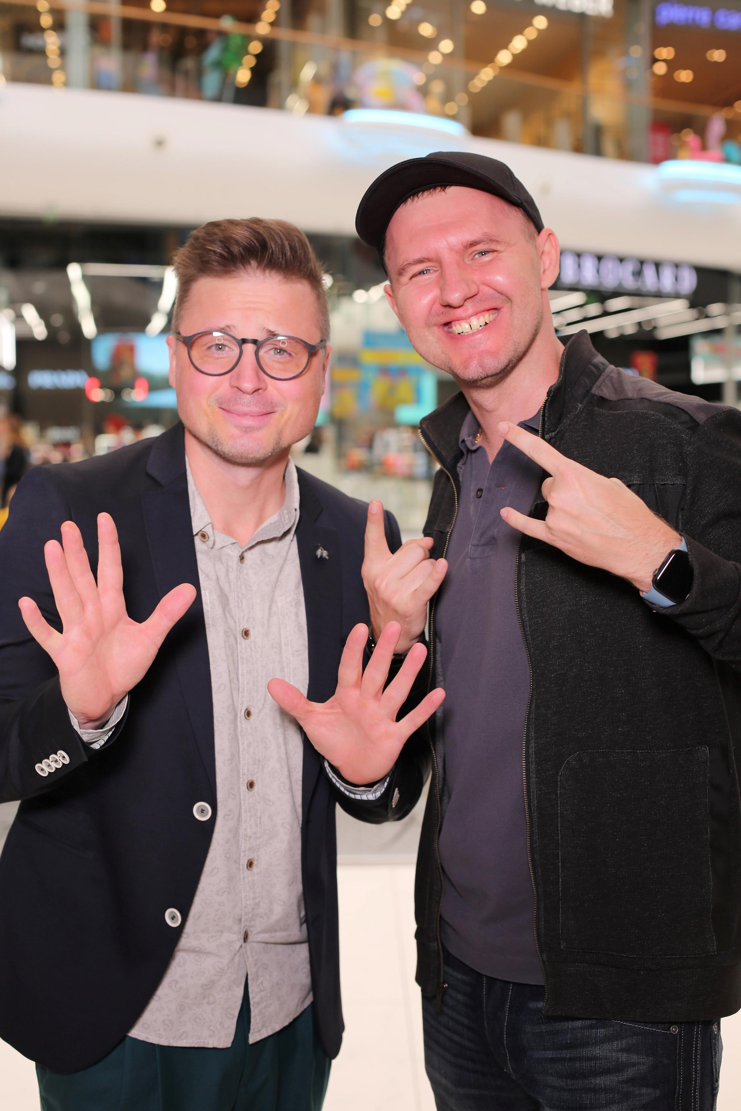 911 для НФАУ. Аренды интерактивных фотозон в Харькове