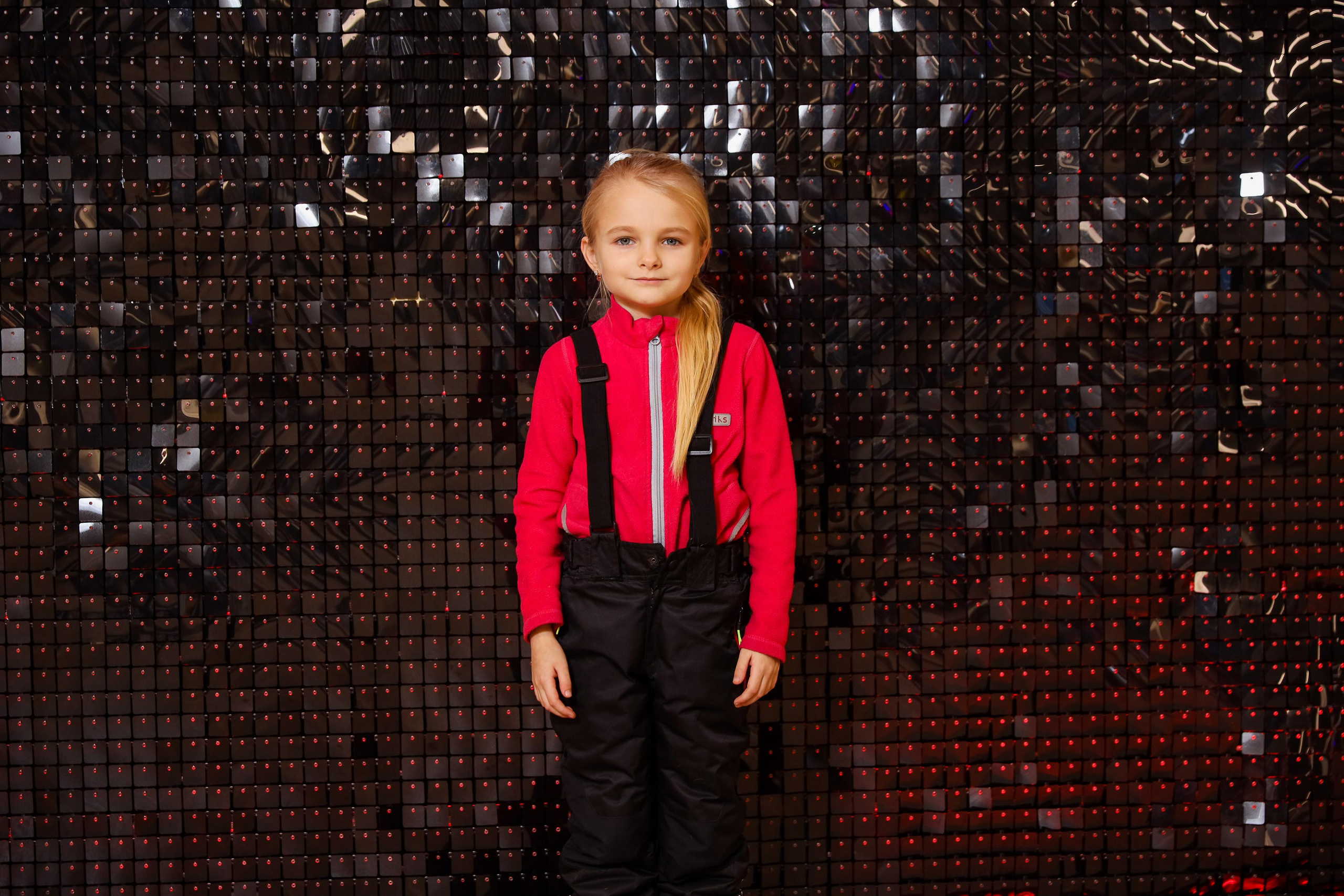 Фотомозаїка на 580 фото для ТРЦ Караван. Аренды интерактивных фотозон в Харькове