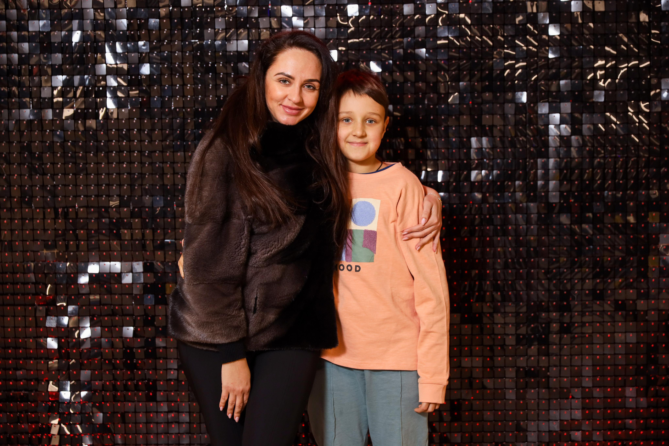 Фотомозаїка на 580 фото для ТРЦ Караван. Аренды интерактивных фотозон в Харькове